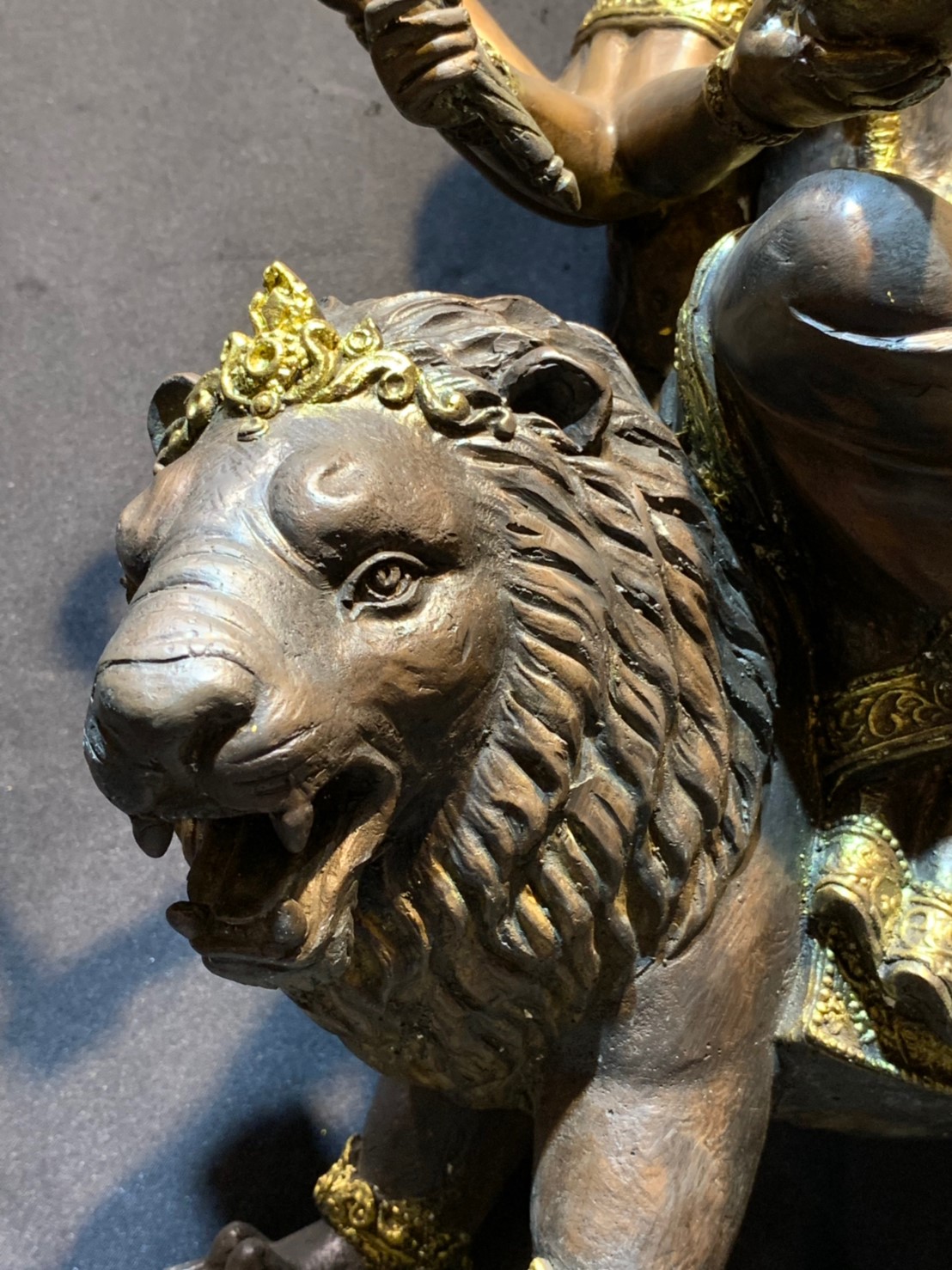 พระแม่ทุรคาทรงราชสีห์ (พระแม่อุมาขี่เสือ) หน้าตัก 9 นิ้ว