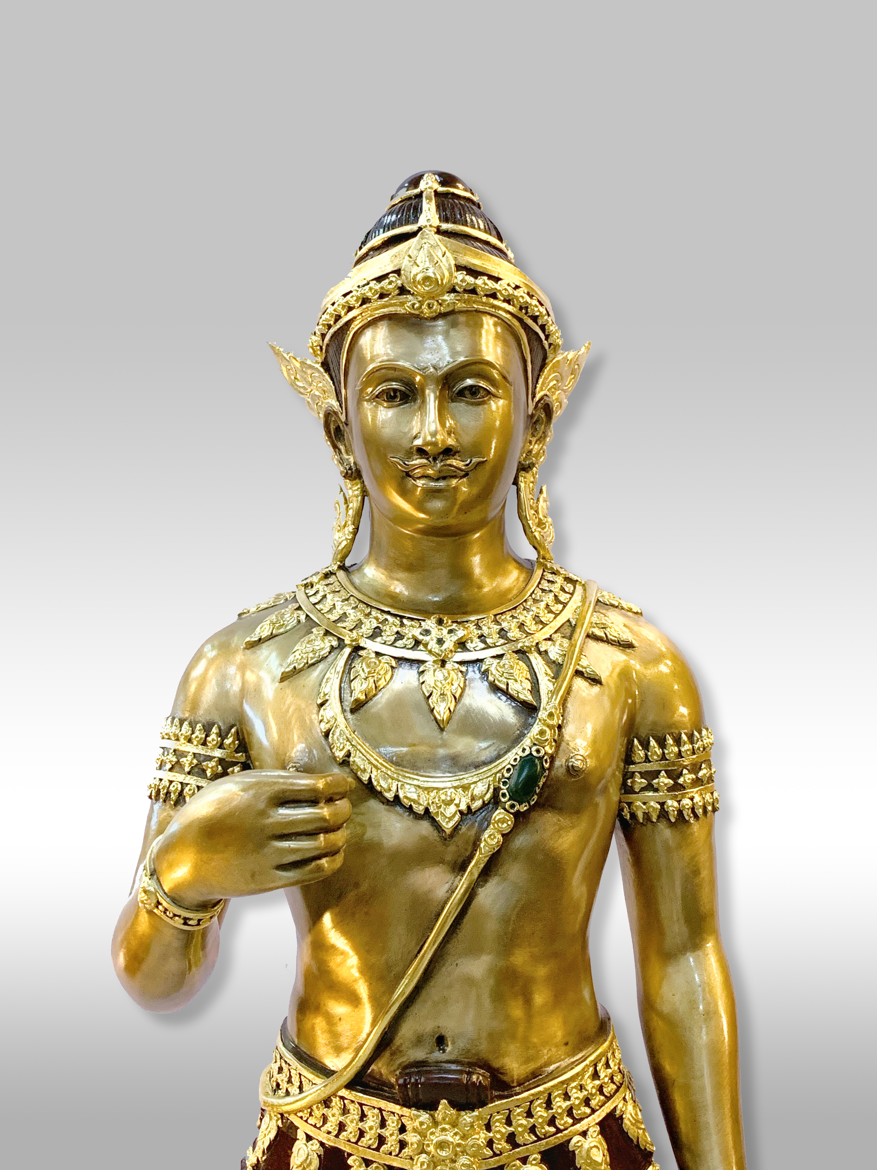 พระวิษณุกรรม หน้าตัก 16 นิ้ว (ถือไม้หลา)