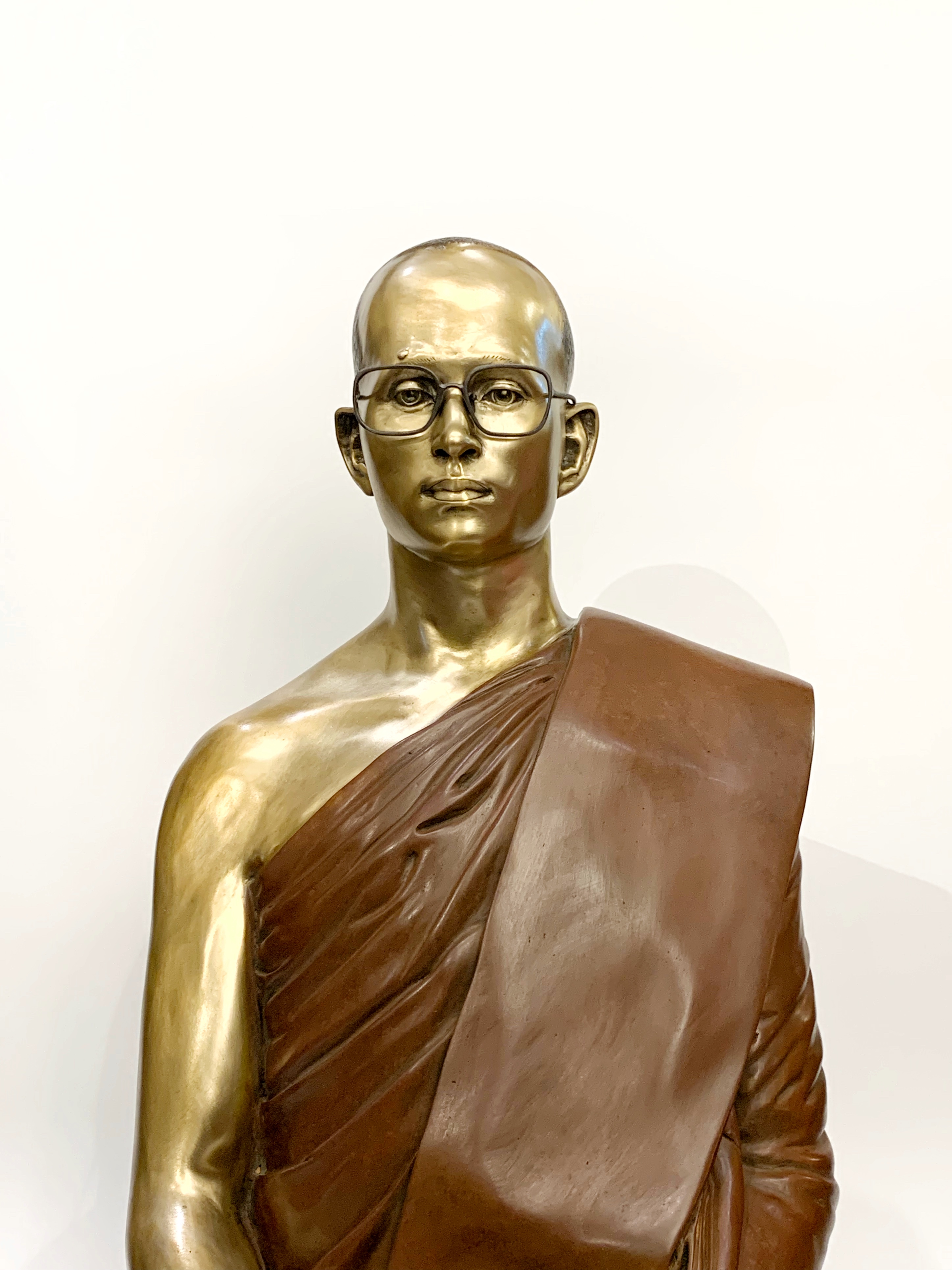 รัชกาลที่ 9 ทรงผนวช หน้าตัก 16 นิ้ว