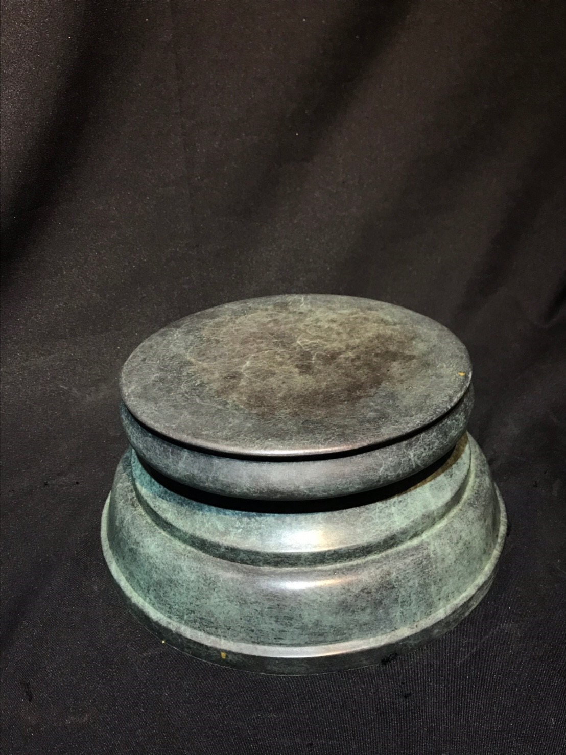 ฐานสัมฤทธิ์ ทรงกลม