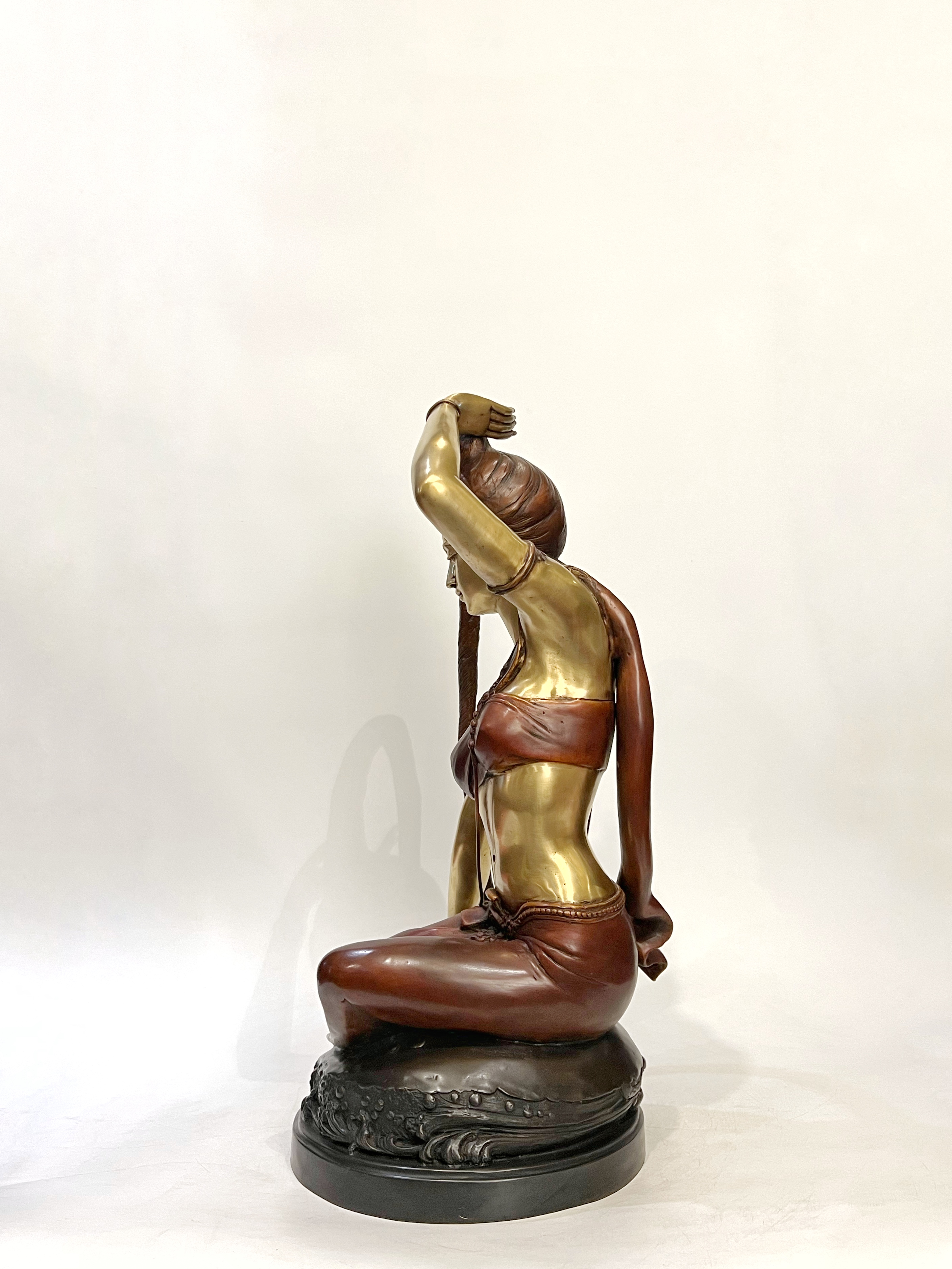 พระแม่ธรณีบีบมวยผม หน้าตัก 12 นิ้ว