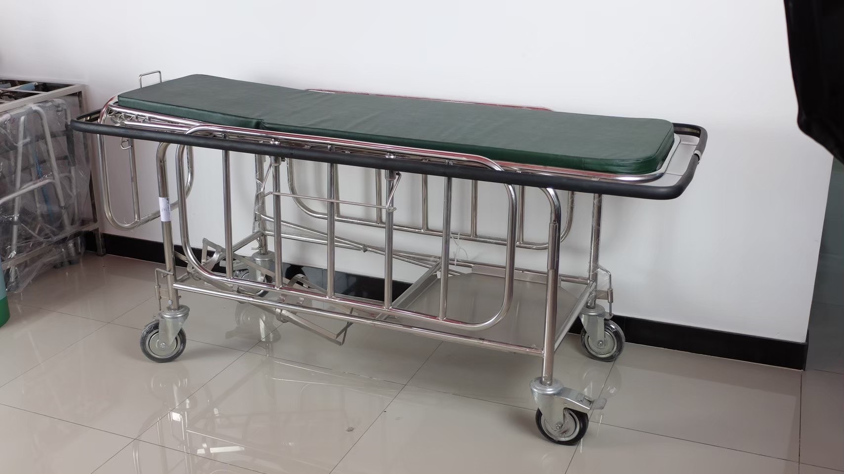 รถเข็นเปลหาม รถเข็นนอนเคลื่อนย้ายผู้ป่วย สแตนเลส PP035 (STRETCHER)