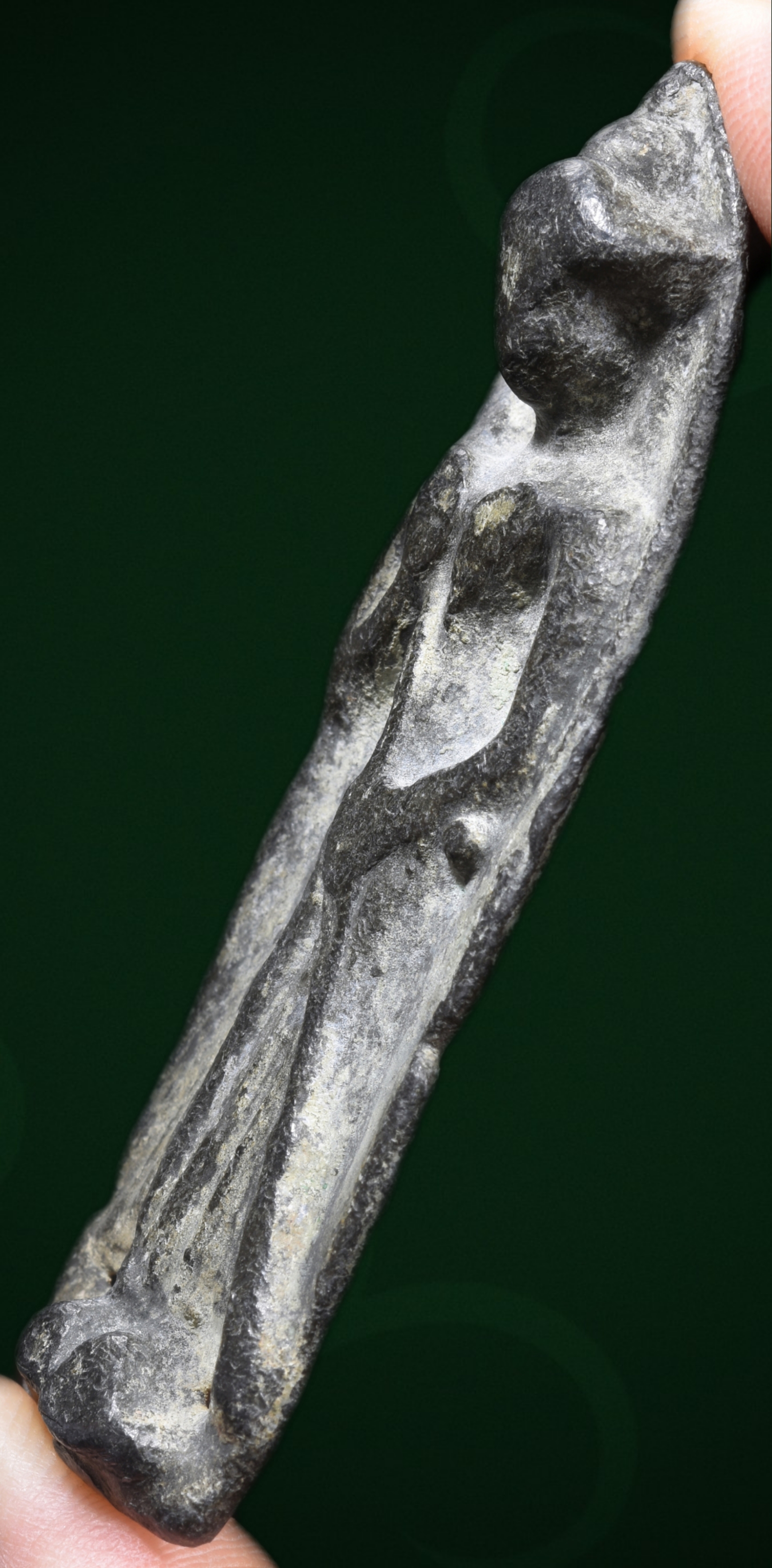 พระร่วงกวาดลาน เนื้อชินตะกั่ว