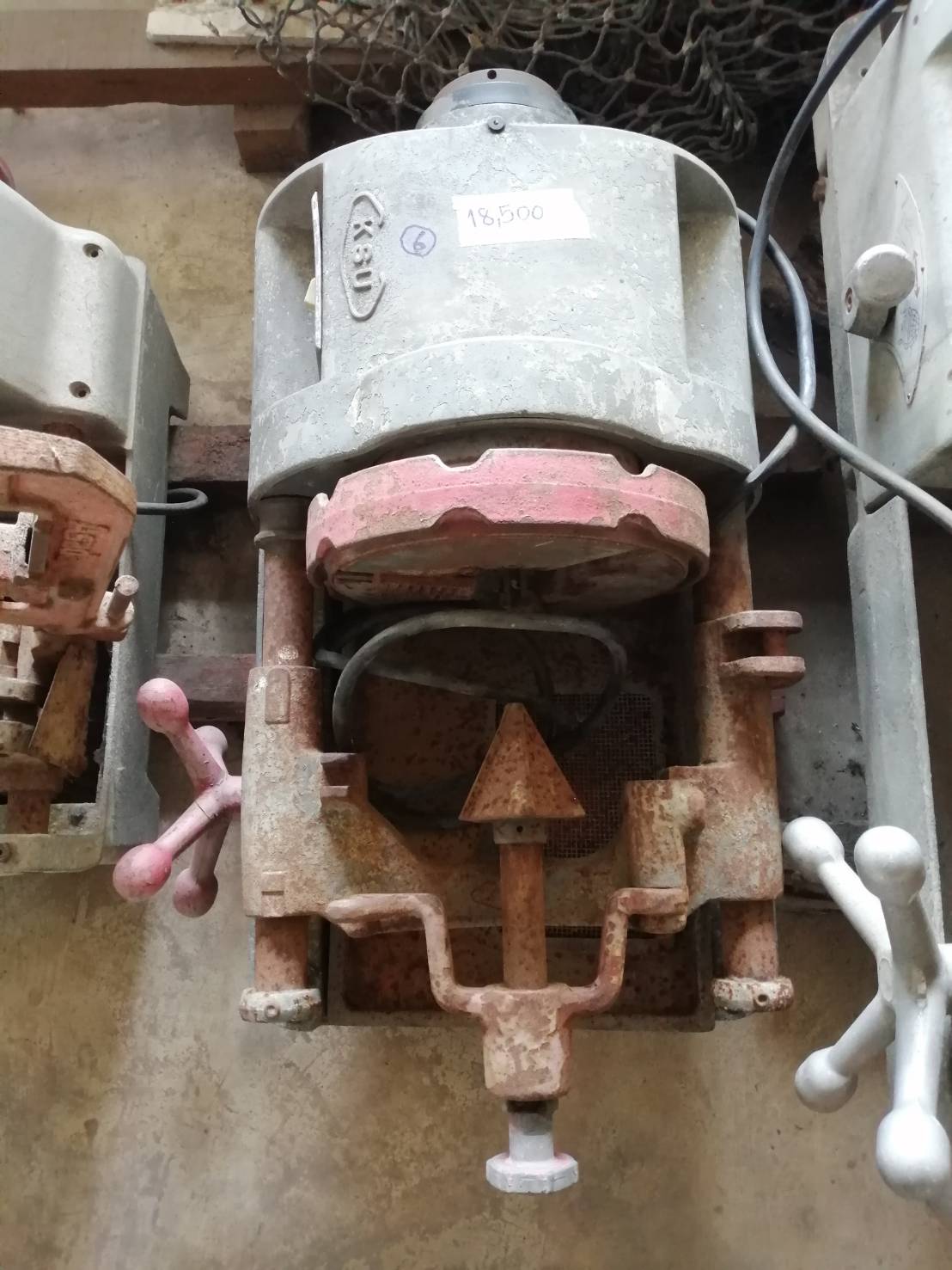 เครื่องต๊าปเกรียว 3 นิ้ว KSO