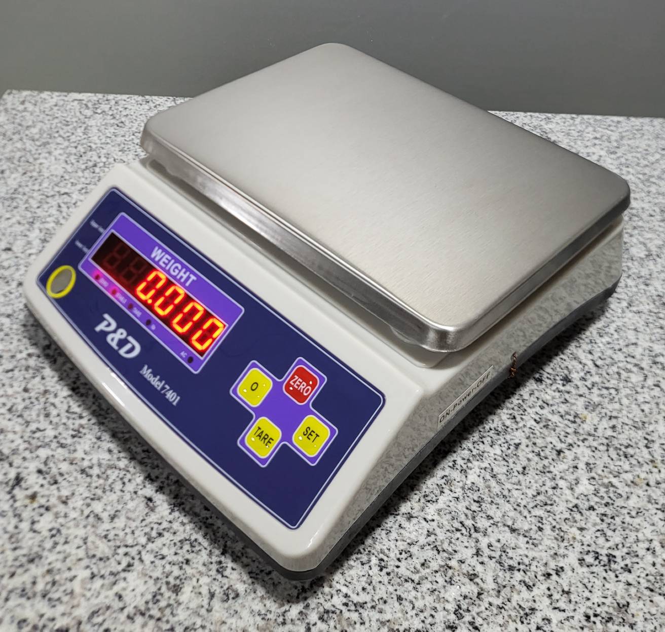 เครื่องชั่งดิจิตอล 3 kg. ค่าละเอียด 0.5 g.