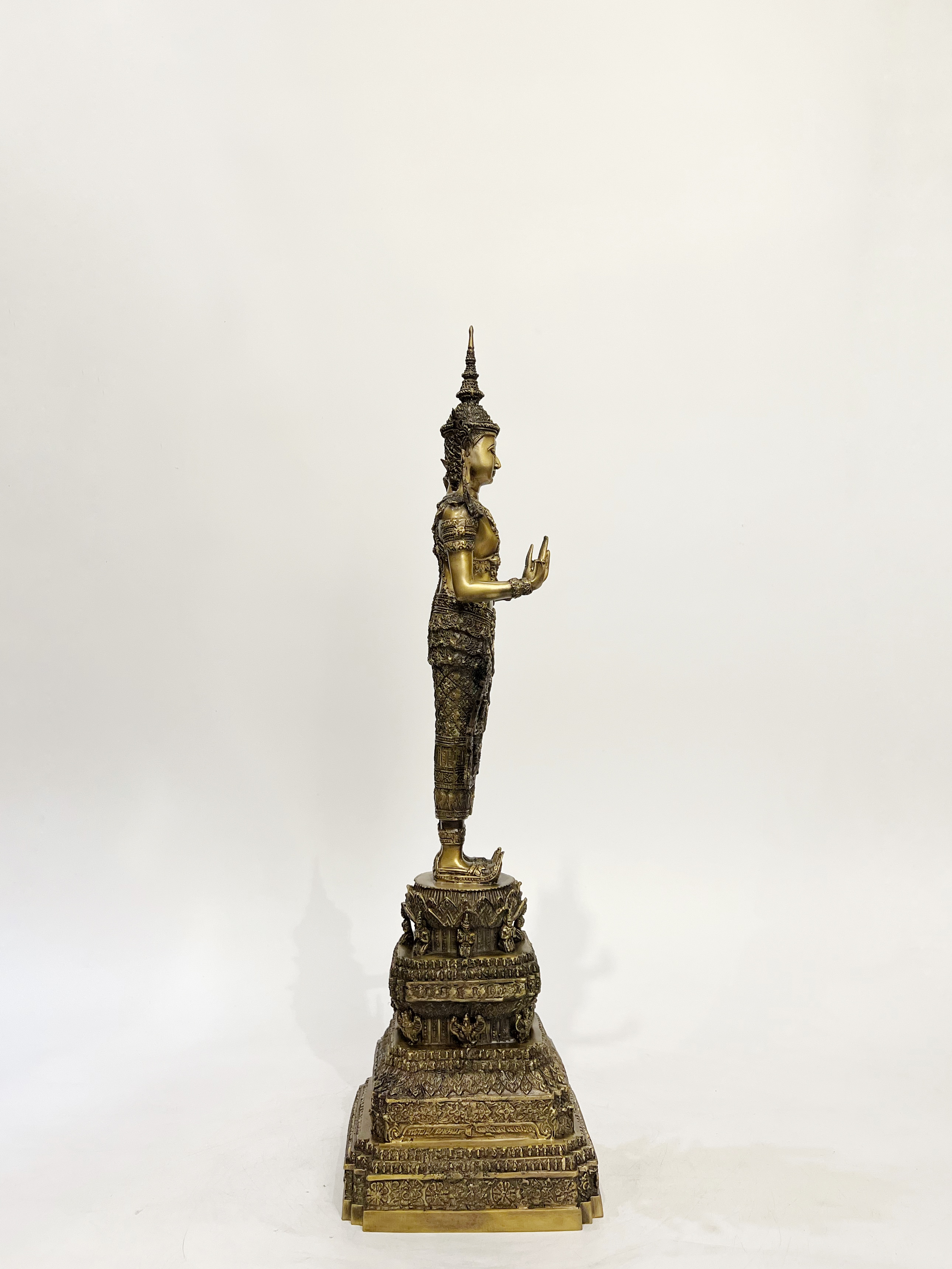 พระพุทธรูป พร้อม เทวรูป ทรงเครื่องจักพรรดิ์ หน้าตัก 5 นิ้ว (รวม 8 องค์)