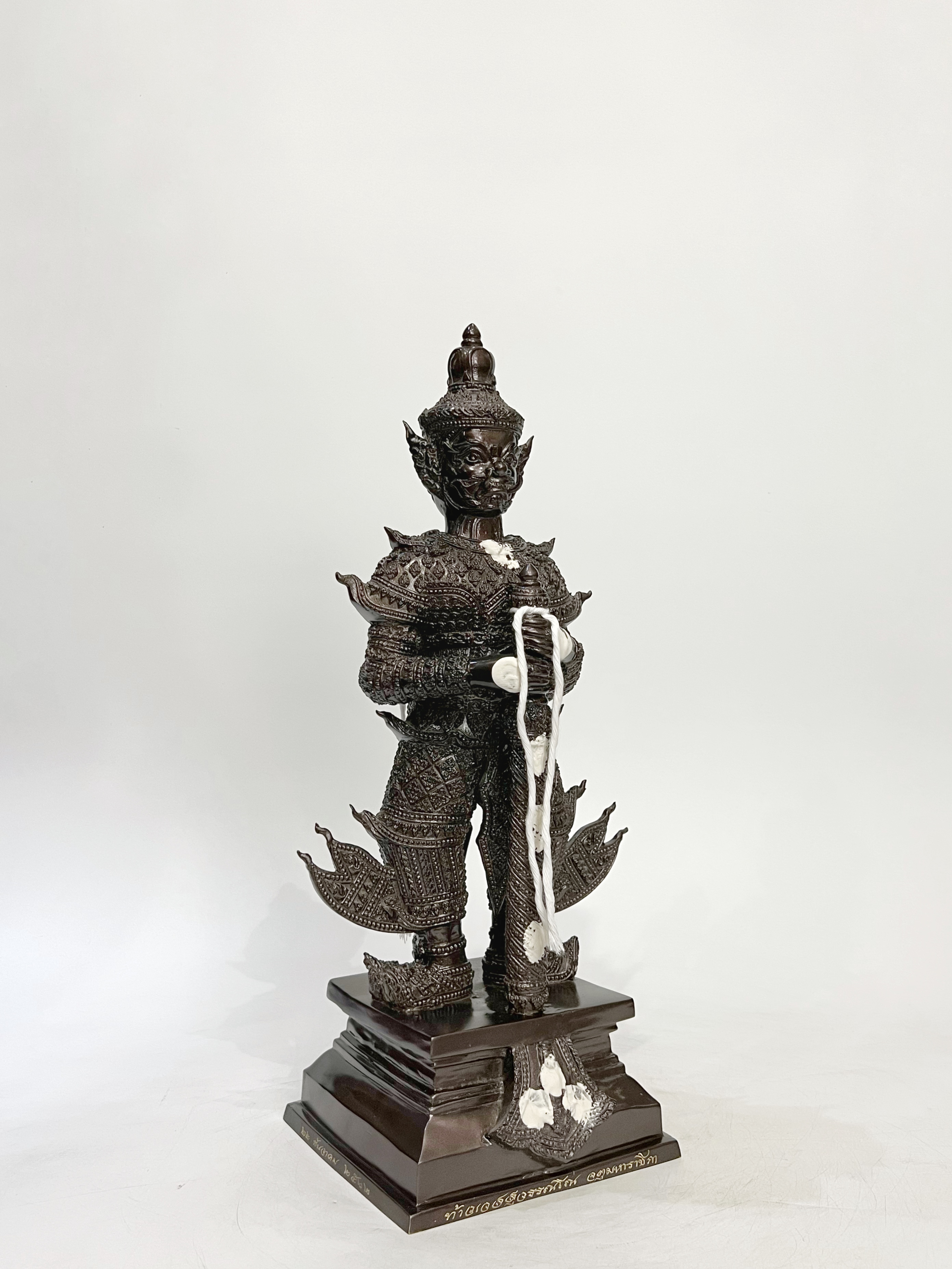 ท้าวเวสสุวรรณ ขนาดสูง 18 นิ้ว (2หน้า)