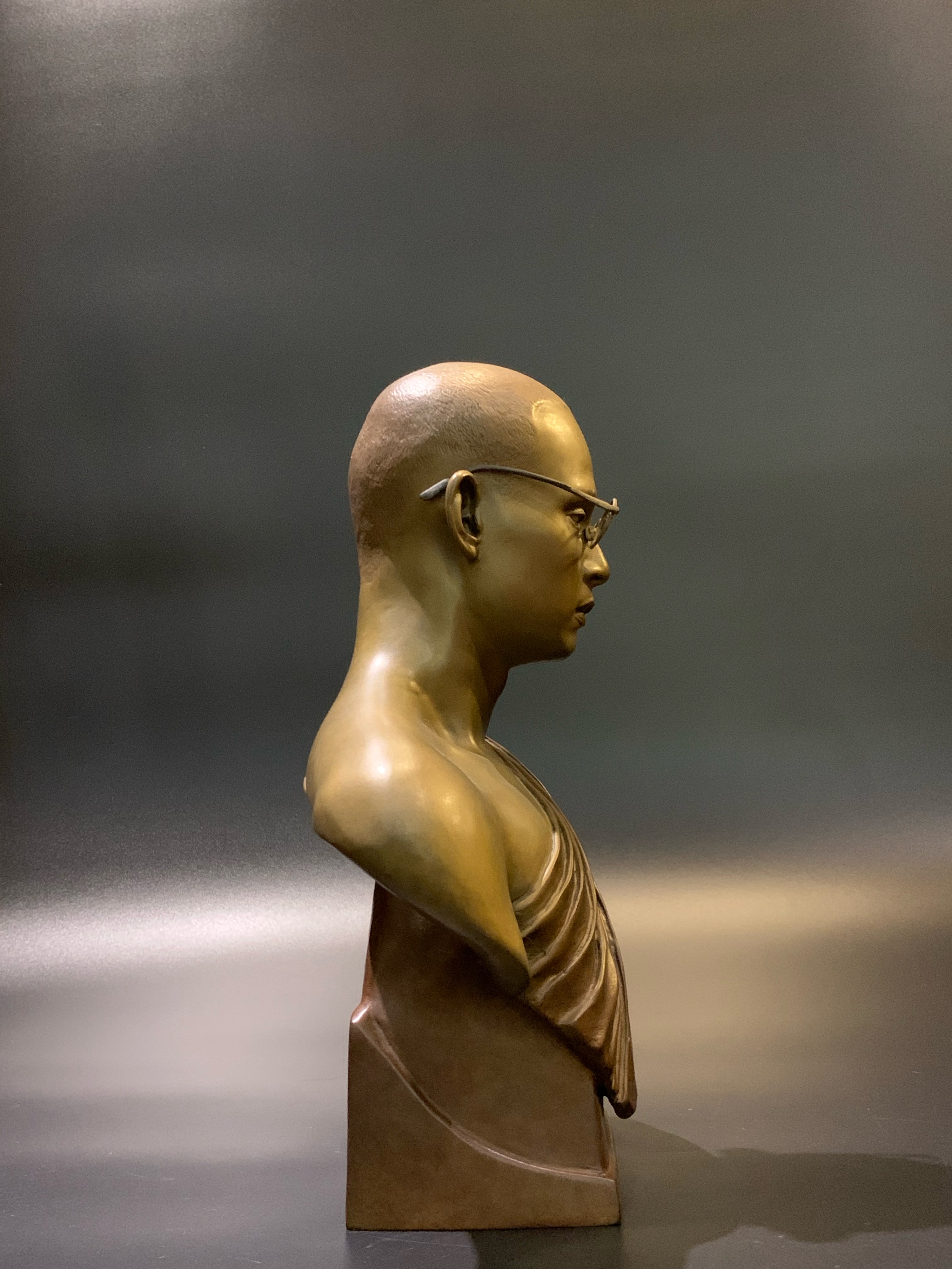 รัชกาลที่ 9 ทรงผนวช (องค์เล็ก หมายเลข 135)