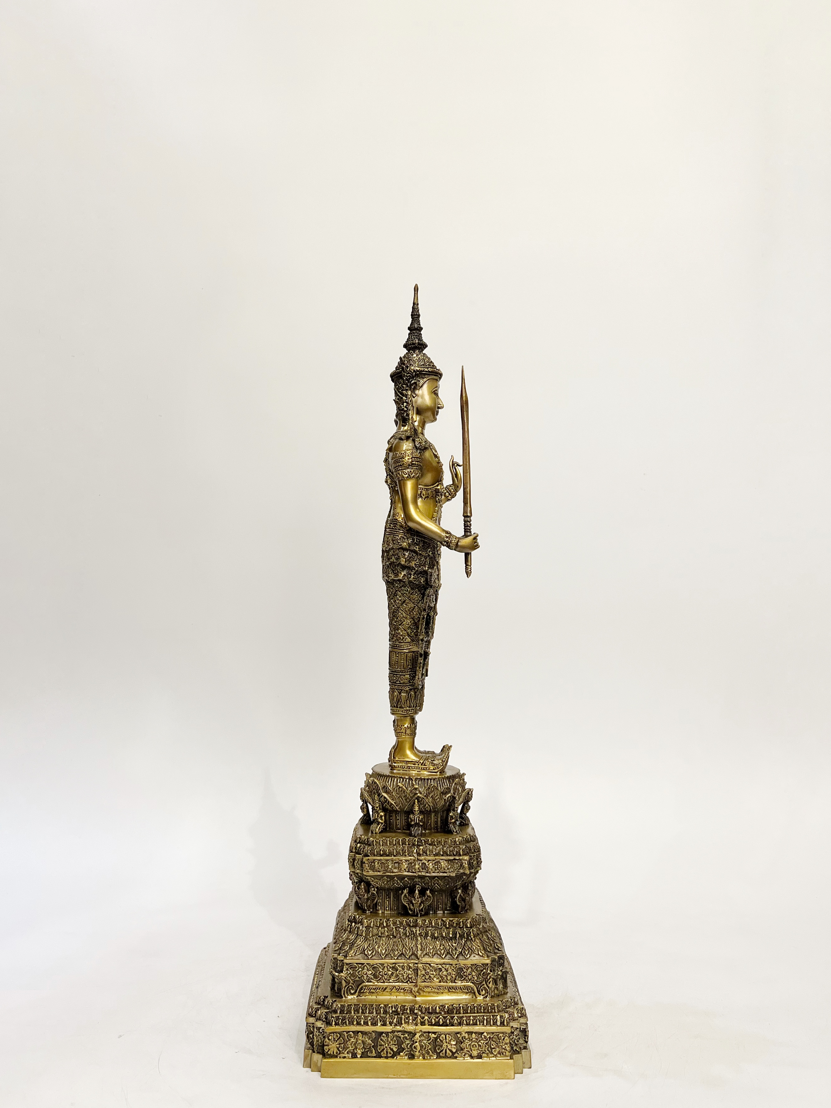 พระพุทธรูป พร้อม เทวรูป ทรงเครื่องจักพรรดิ์ หน้าตัก 5 นิ้ว (รวม 8 องค์)