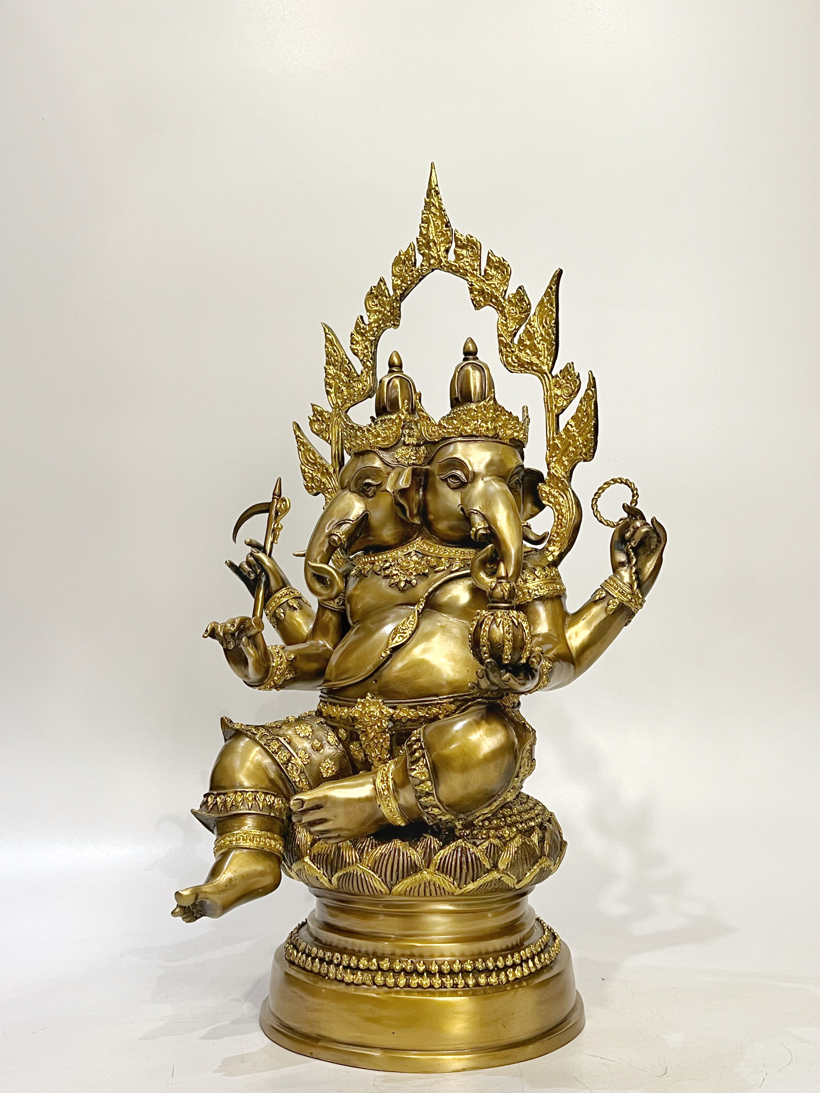 พระพิฆเนศ ปางทวิมุข หน้าตัก 9 นิ้ว