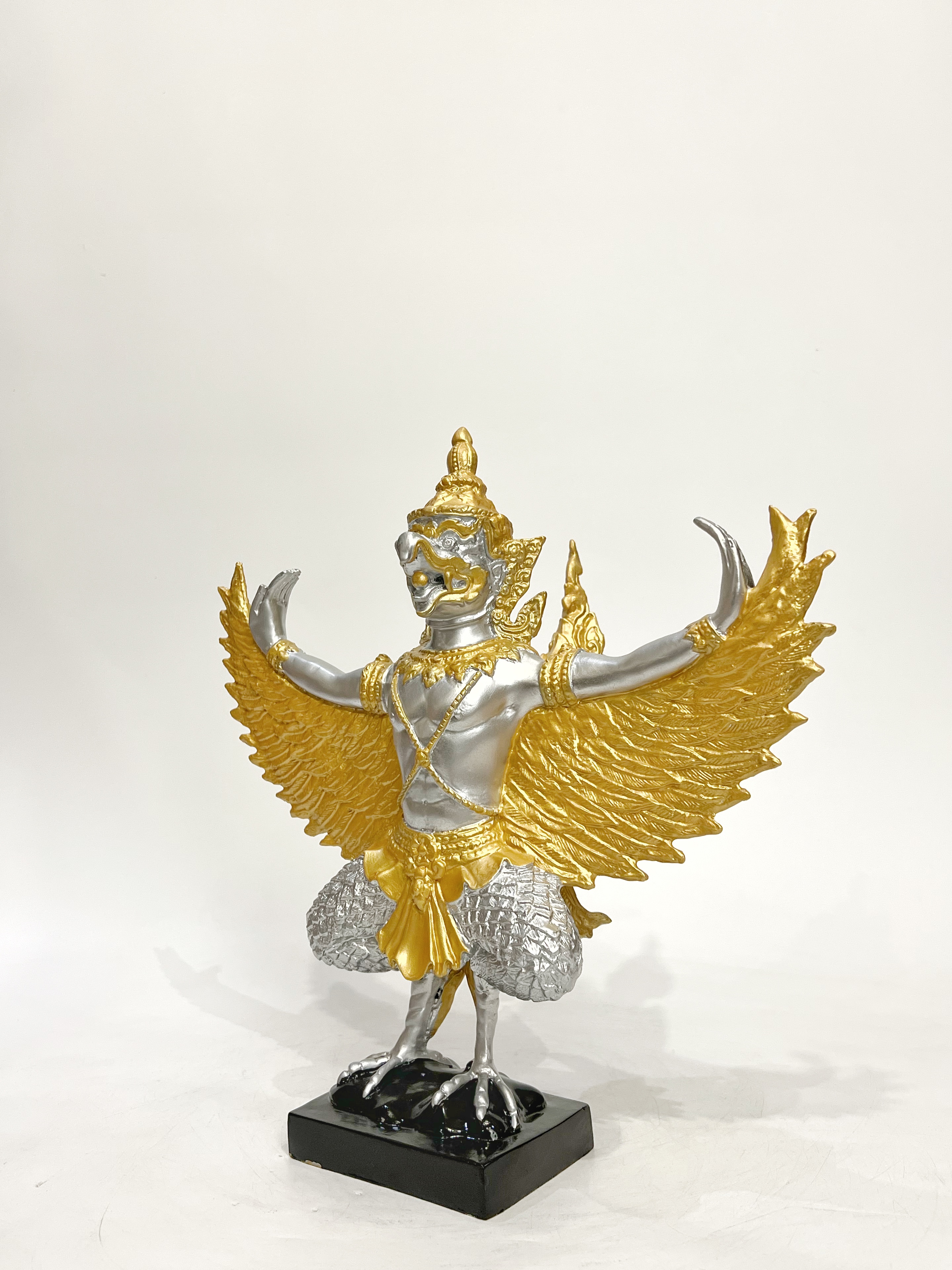 ชุด กษัตริย์แห่งครุฑ 9 พระองค์ หน้าตัก 7 นิ้ว