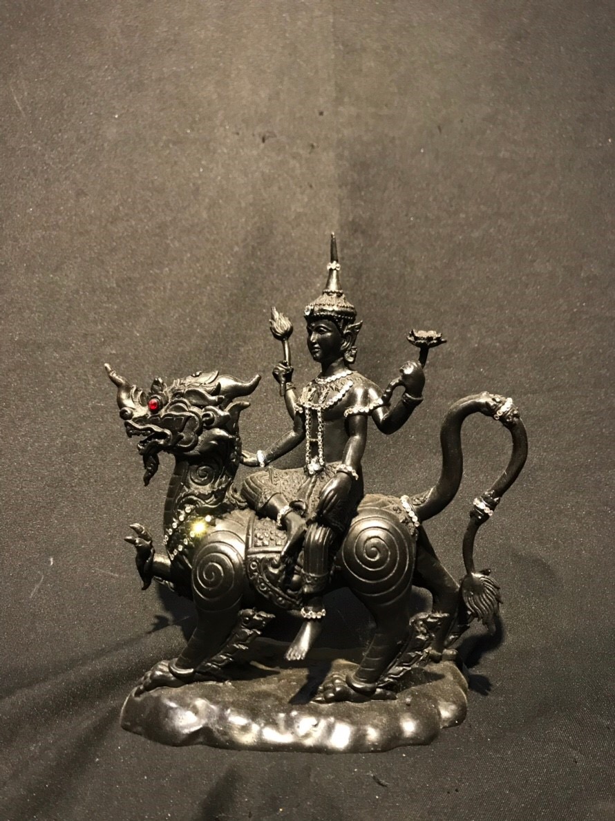 พระอาทิตย์ (เทวดาประจำวันเกิด)