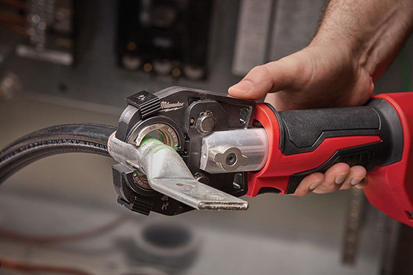 MILWAUKEE รุ่น M18 HCCT เครื่องย้ำสายเคเบิล ระบบไฮดรอลิค แรง 6 ตัน แรงดัน 18 โวลท์ เเครื่องเปล่า