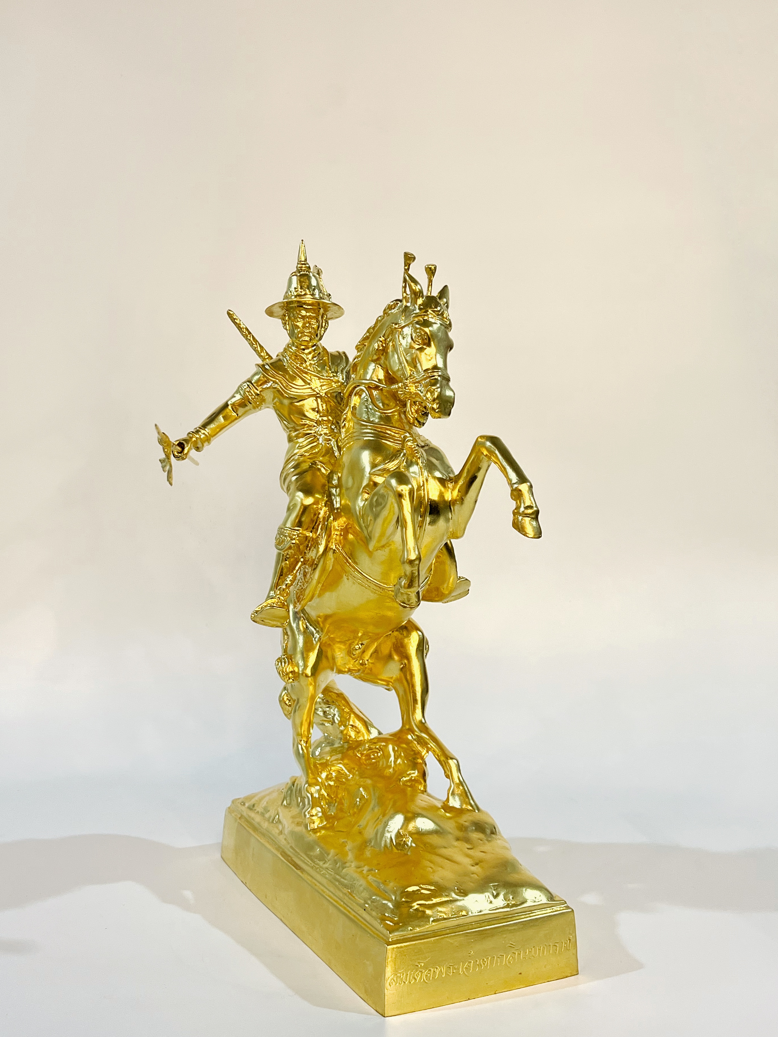 พระเจ้าตากสินมหาราช ทรงม้าศึก หน้าตัก 5 นิ้ว