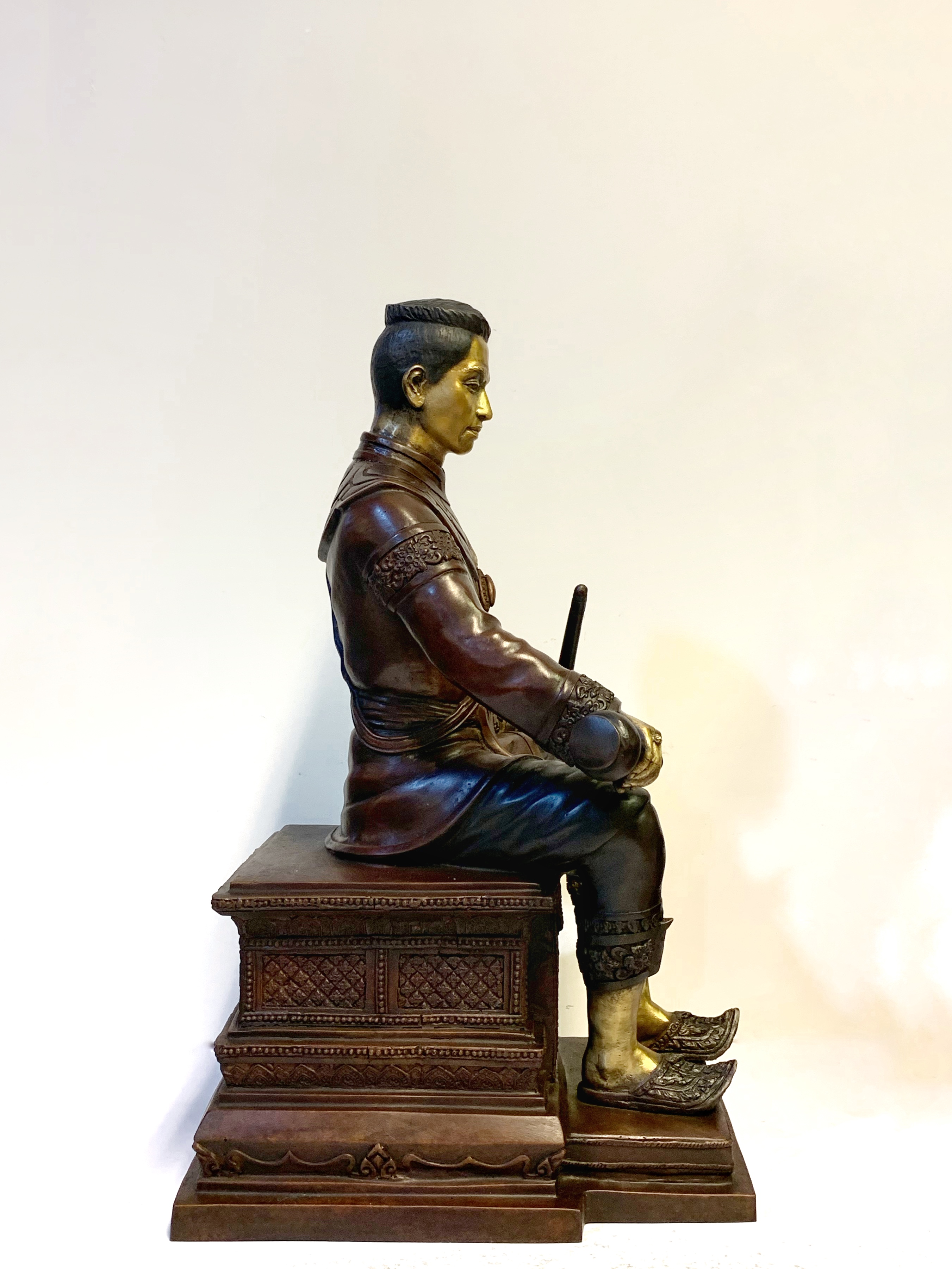 พระนเรศวรมหาราช นั่งบัลลังก์ หลั่งทักษิโณทก หน้าตัก 9 นิ้ว