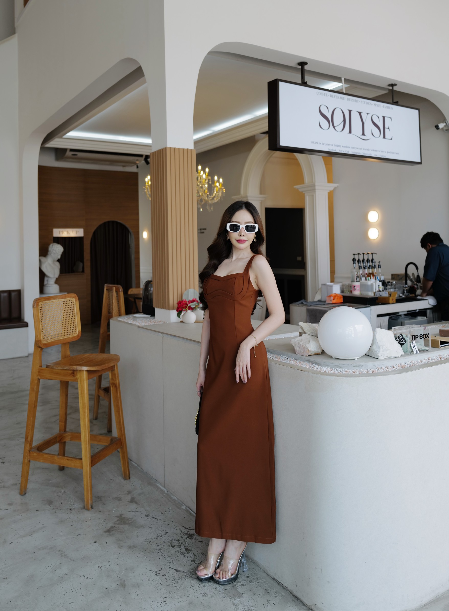 #5105 HILOOK เดรสสายใหญ่ อกทรงสโลบเข้าอกเบาๆ เย็บตีเกล็ดรับเต้า สวยมาก