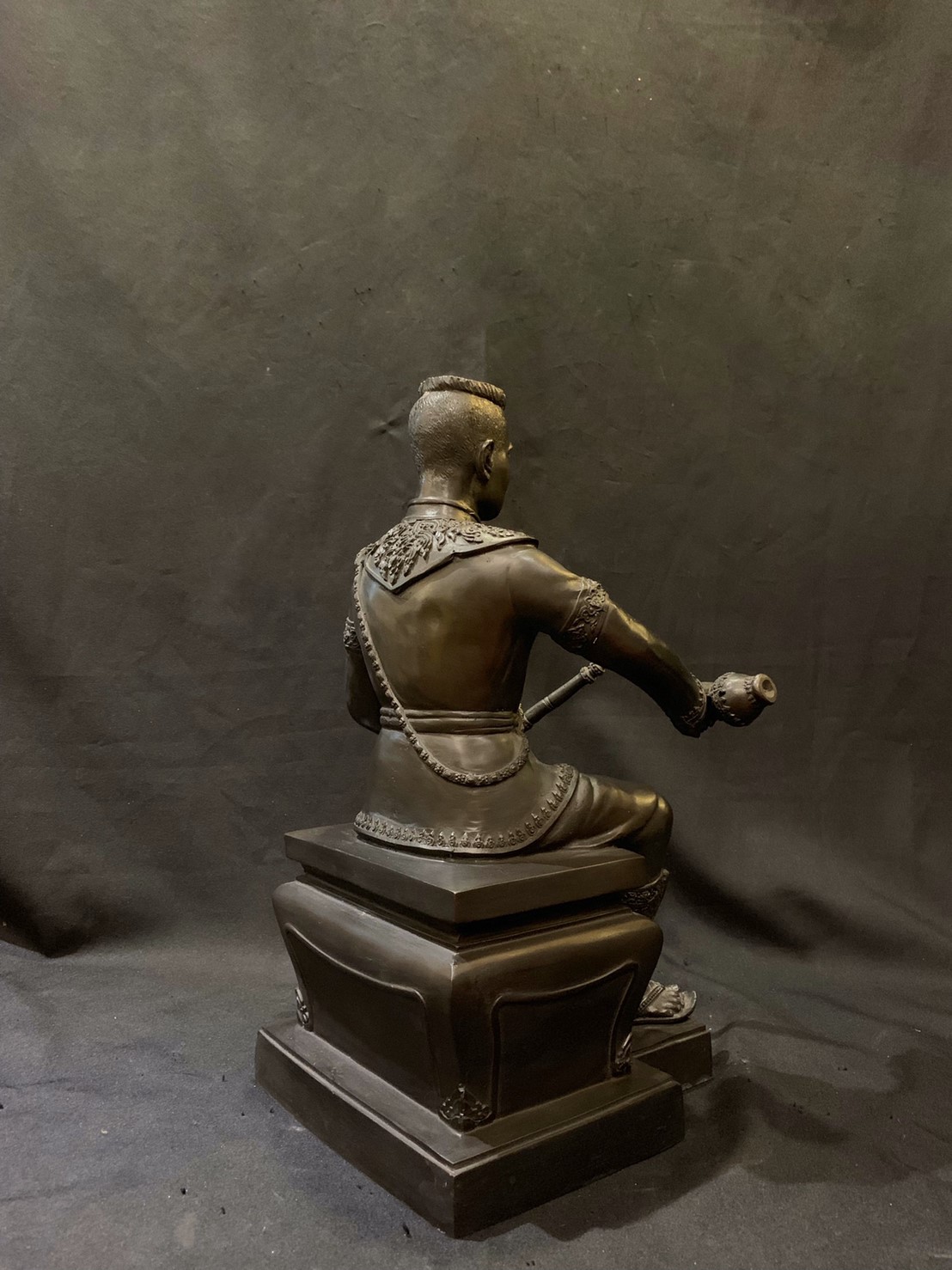 พระนเรศวรมหาราช นั่งบัลลังก์ หลั่งทักษิโณทก หน้าตัก 9 นิ้ว