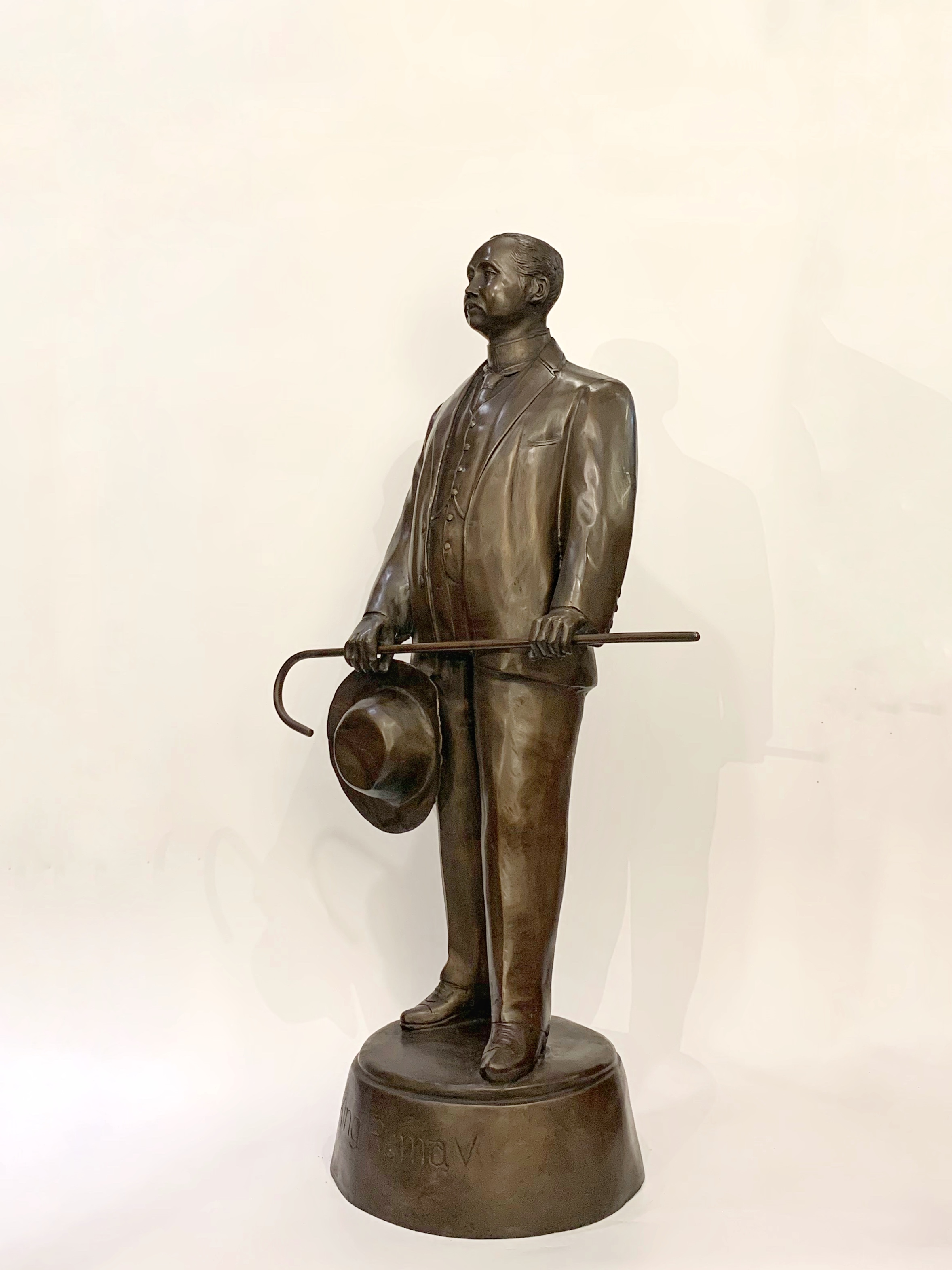 รัชกาลที่ 5 ประพาสยุโรป หน้าตัก 16 นิ้ว