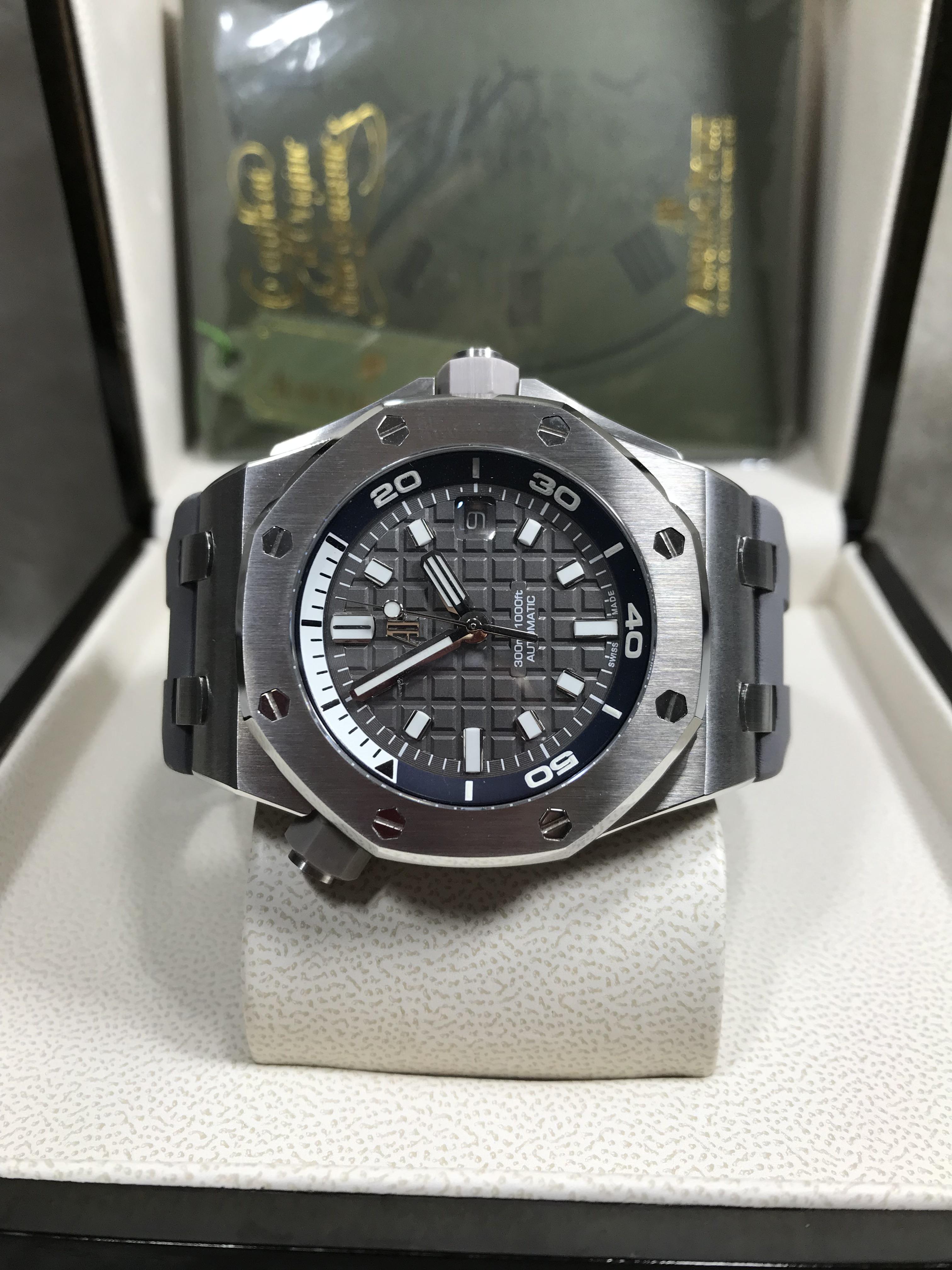 Audemars Piguet (AP) 15720ST (Swiss IP)