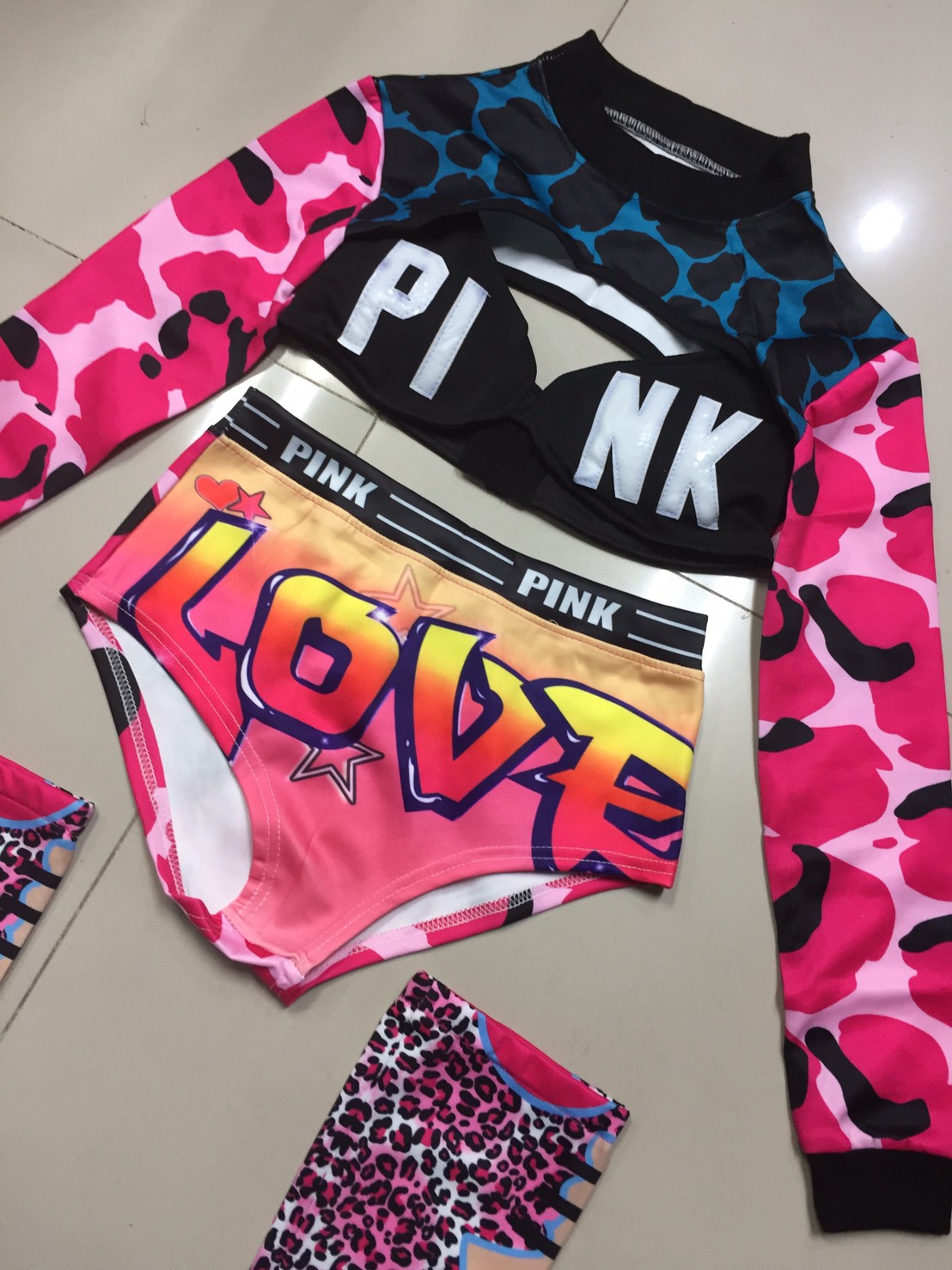 ชุดแดนซ์เซอร์ ชุดนักร้อง พริตตี้ PR พีอาร์ ชุด 4 ชิ้น ชุดเซ็ท