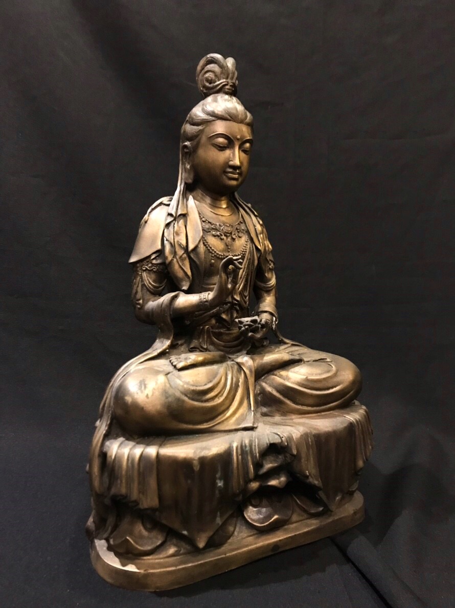 พระโพธิสัตว์กวนอิม หน้าตัก 9 นิ้ว