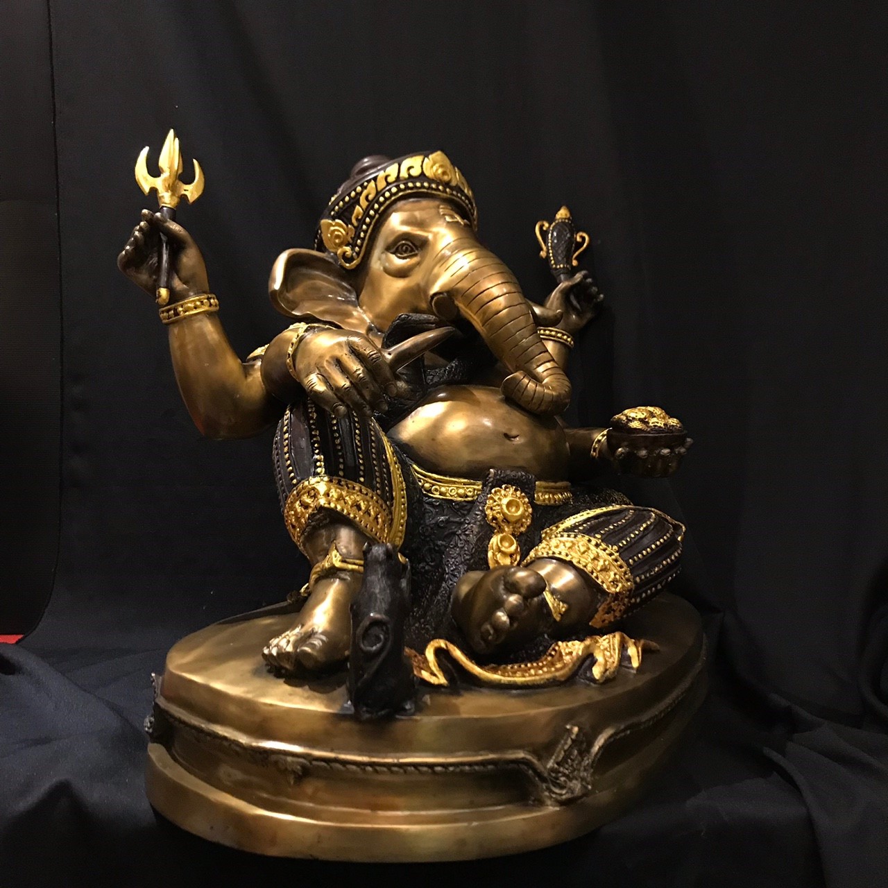 พระพิฆเนศ ปางเสวยสุข หน้าตัก 18 นิ้ว