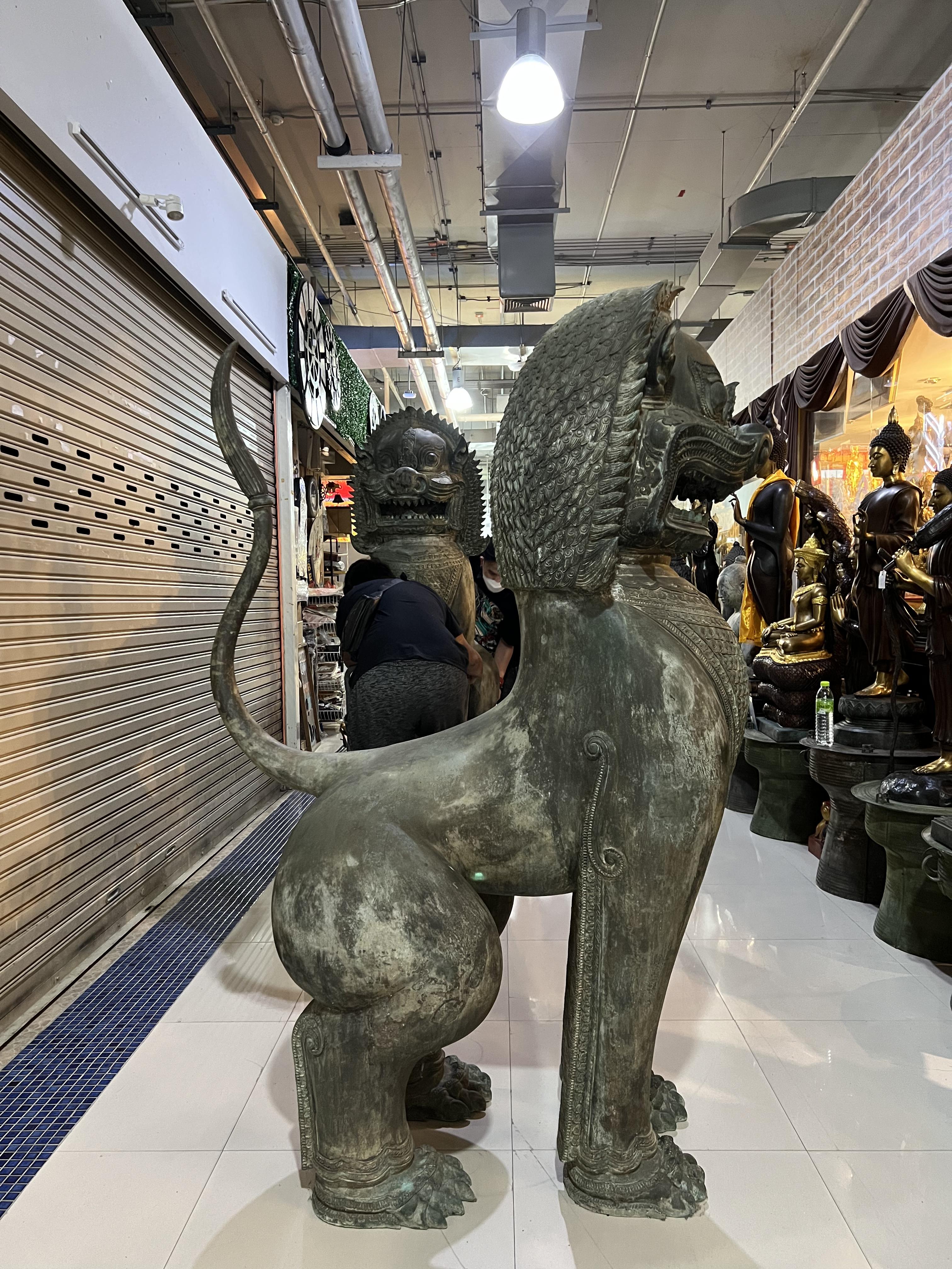 สิงโต (คู่) ขนาดใหญ่