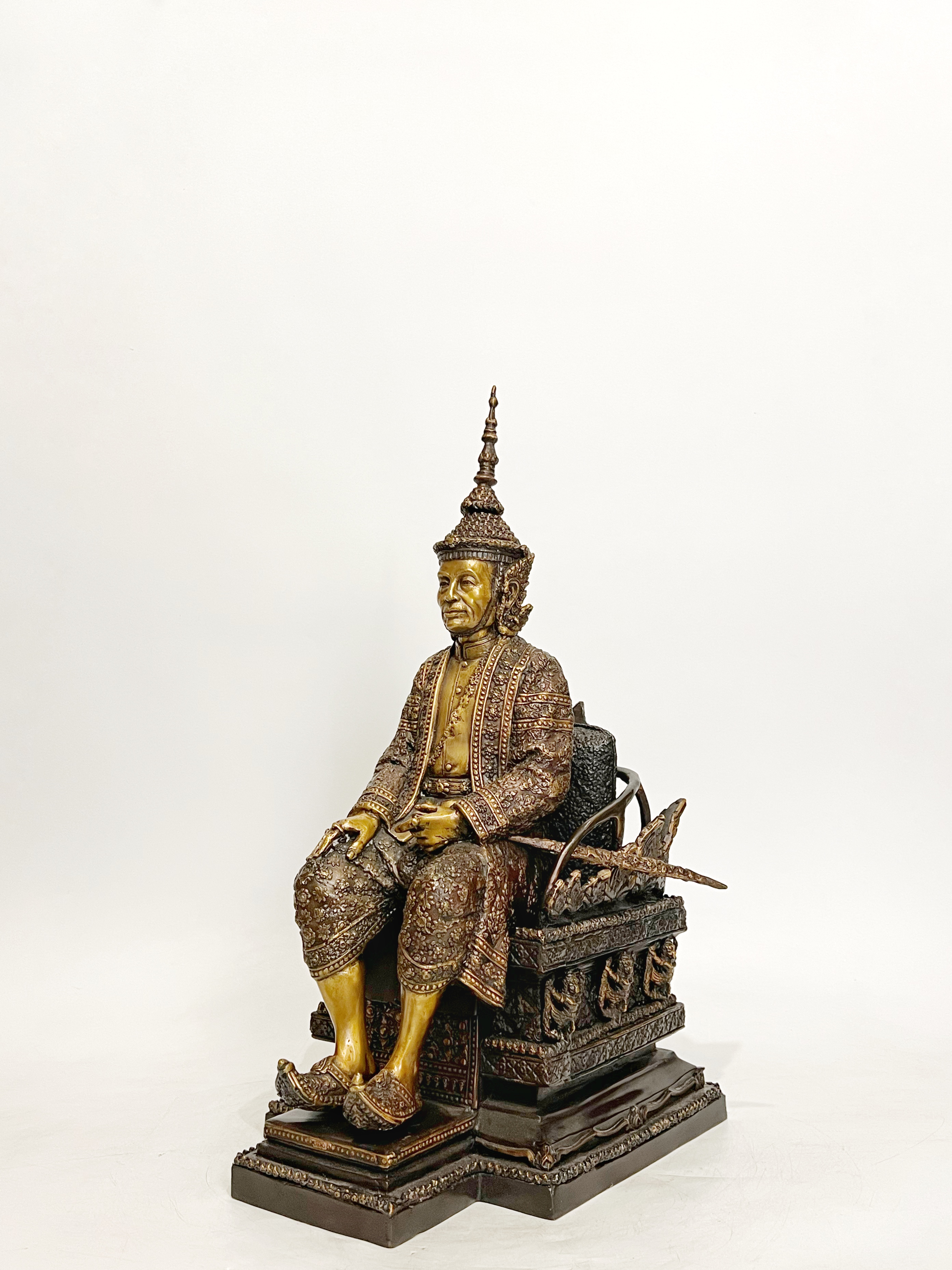 รัชกาลที่ 4 นั่งบัลลังก์ หน้าตัก 8 นิ้ว