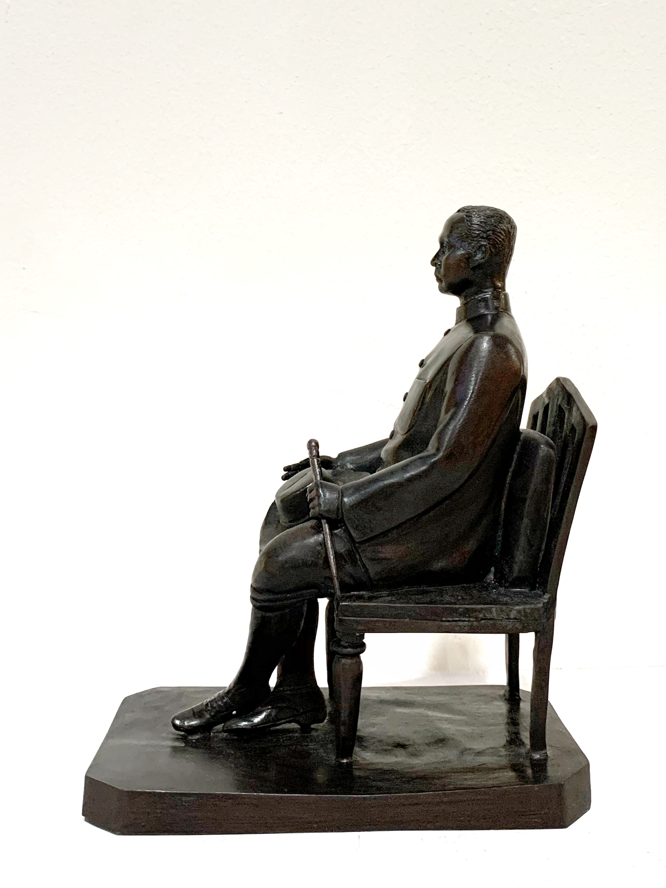 รัชกาลที่ 5 ประทับเก้าอี้ หน้าตัก 5 นิ้ว