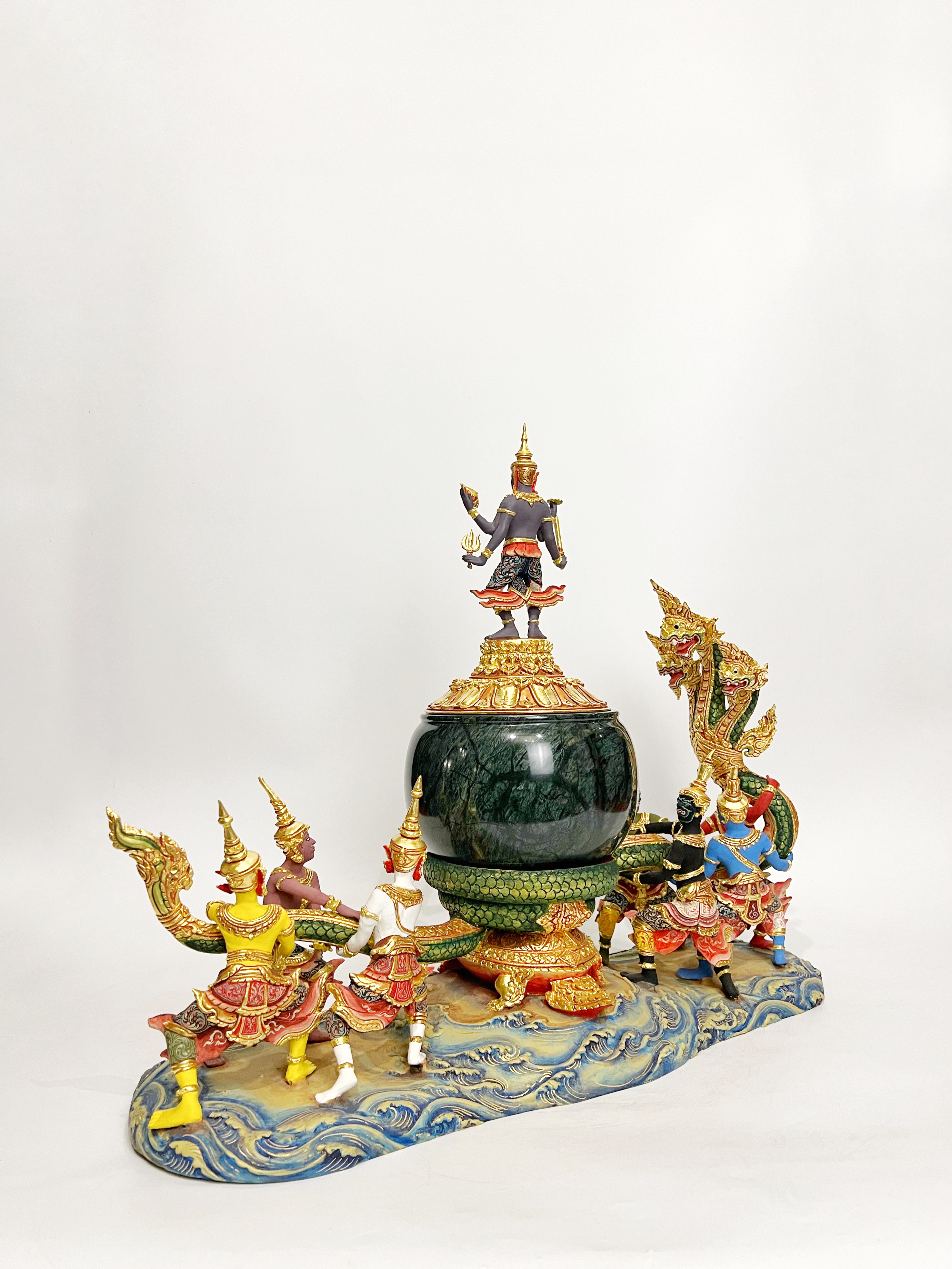 ครอบน้ำอมฤต พระนารายณ์กวนเกษียรสมุทร พร้อมฐานหินอ่อน