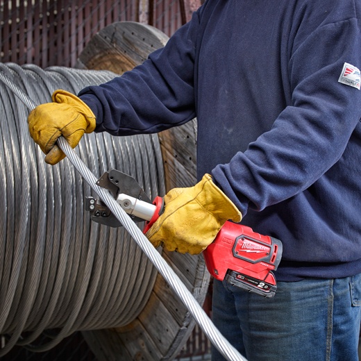 MILWAUKEE รุ่น M18 HCC-502C เครื่องตัดสายไฟฟ้าไร้สายขนาด 6 ตัน รวมเครื่องชาร์จและแบตเตอรี่ 18V@5.0AH x 2 ก้อน