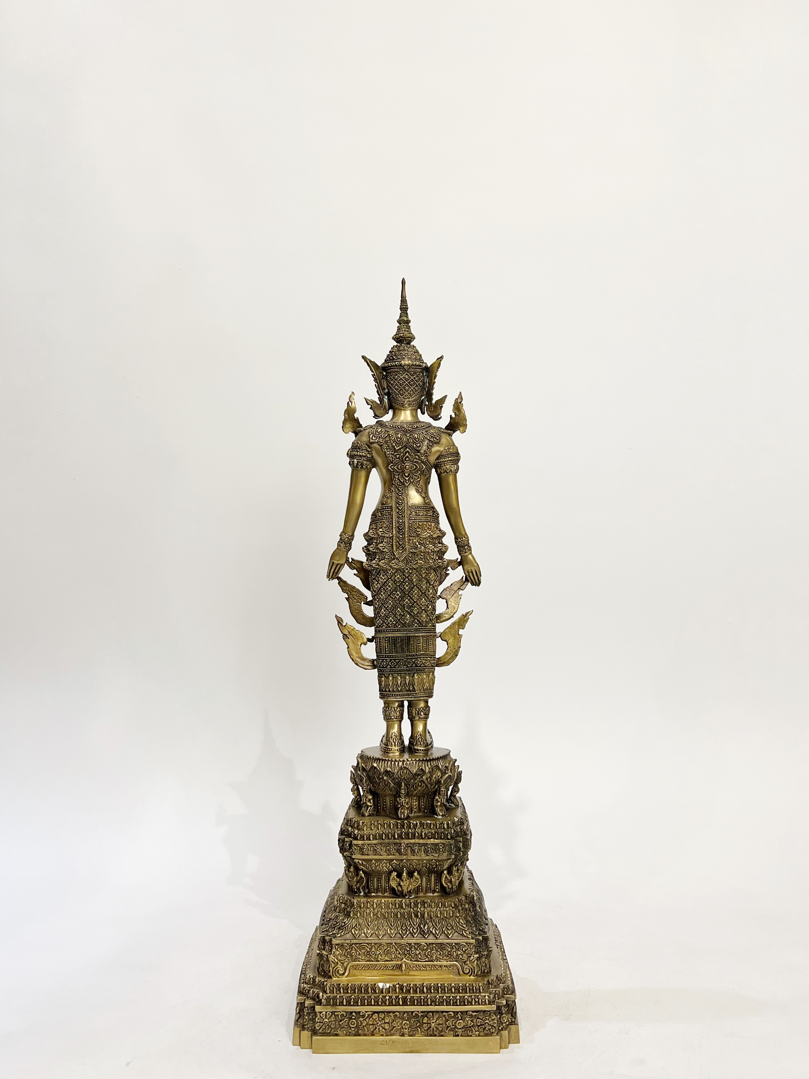 พระพุทธรูป พร้อม เทวรูป ทรงเครื่องจักพรรดิ์ หน้าตัก 5 นิ้ว (รวม 8 องค์)