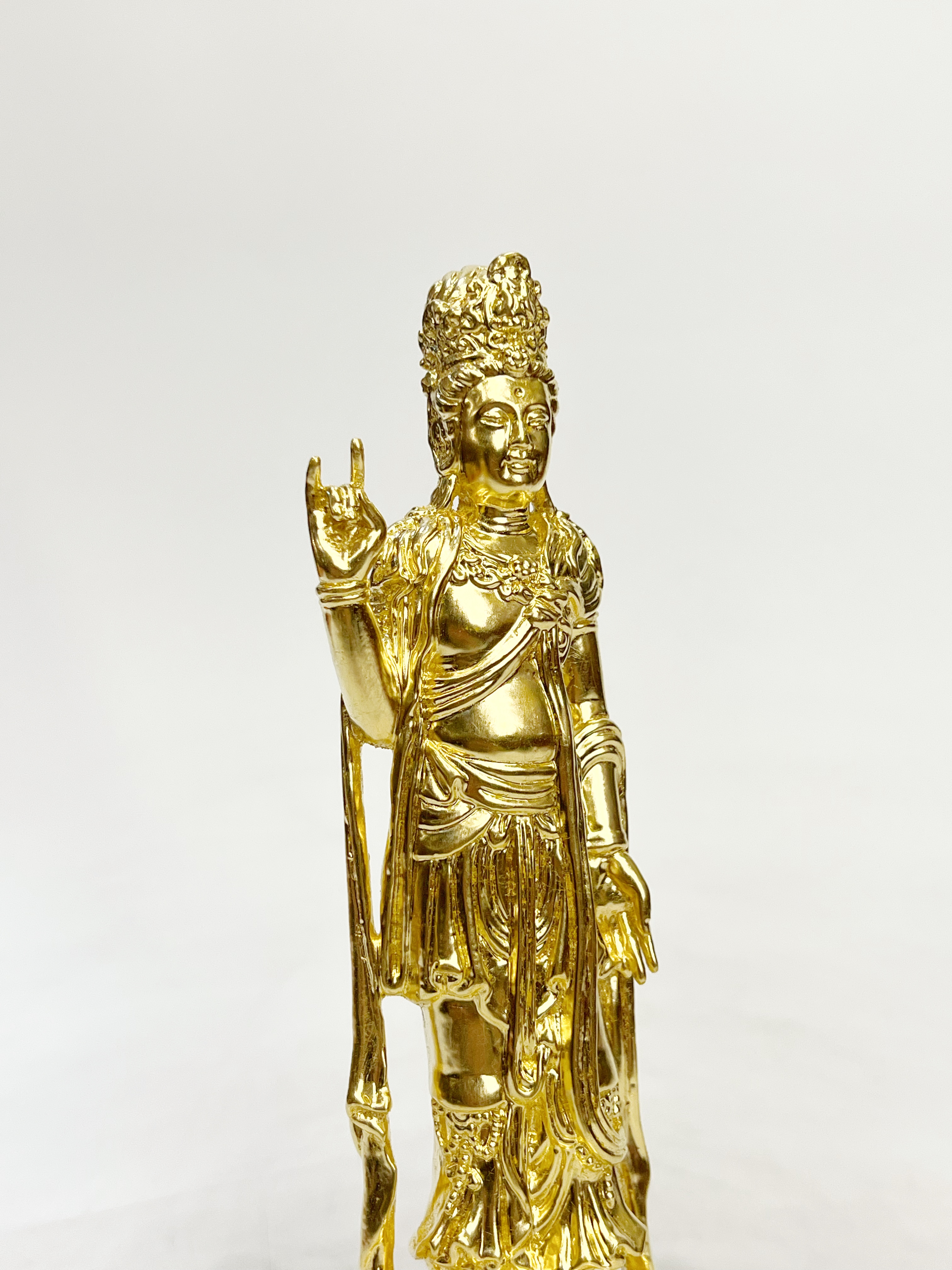 ตัวอย่างงานลงรักปิดทองคำเปลวเต็มองค์