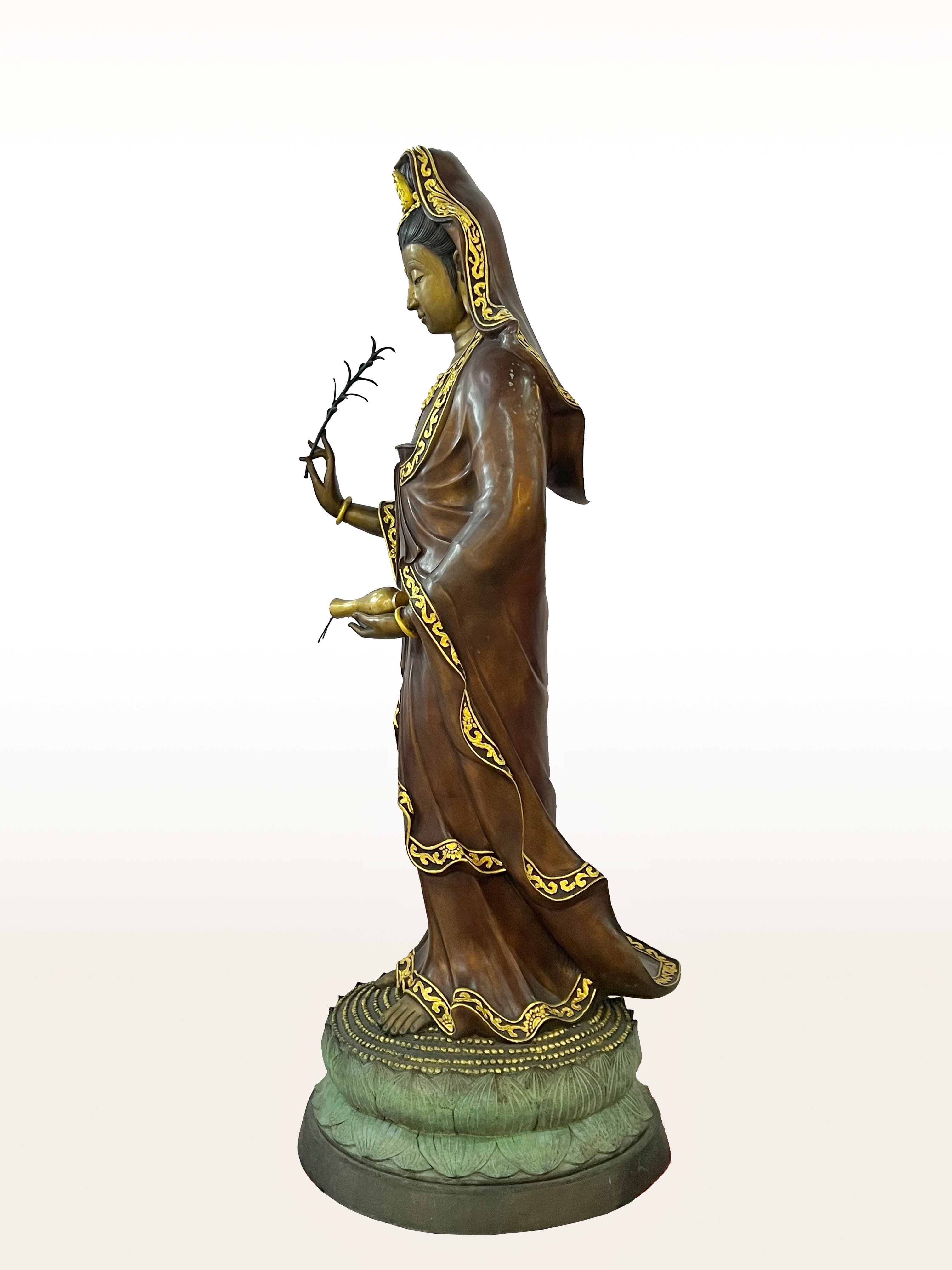 พระโพธิสัตว์กวมอิม สูง 149 cm