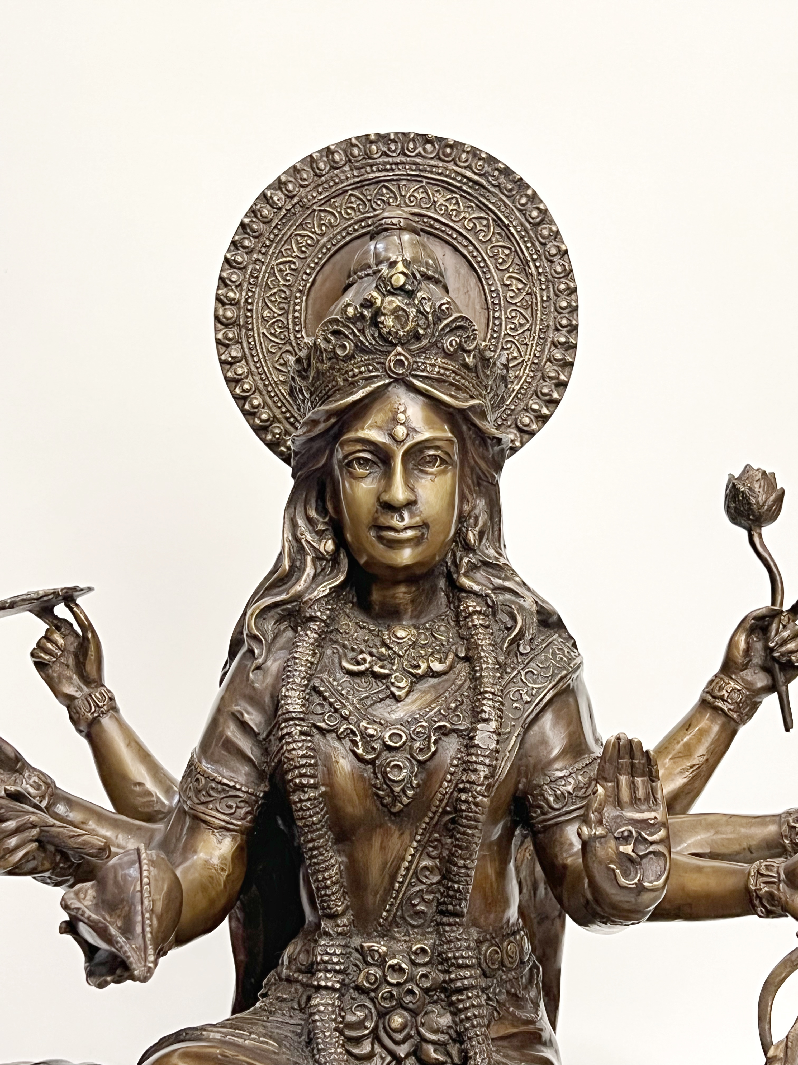 พระแม่ทุรคาทรงราชสีห์ (พระแม่อุมาขี่เสือ) หน้าตัก 9 นิ้ว