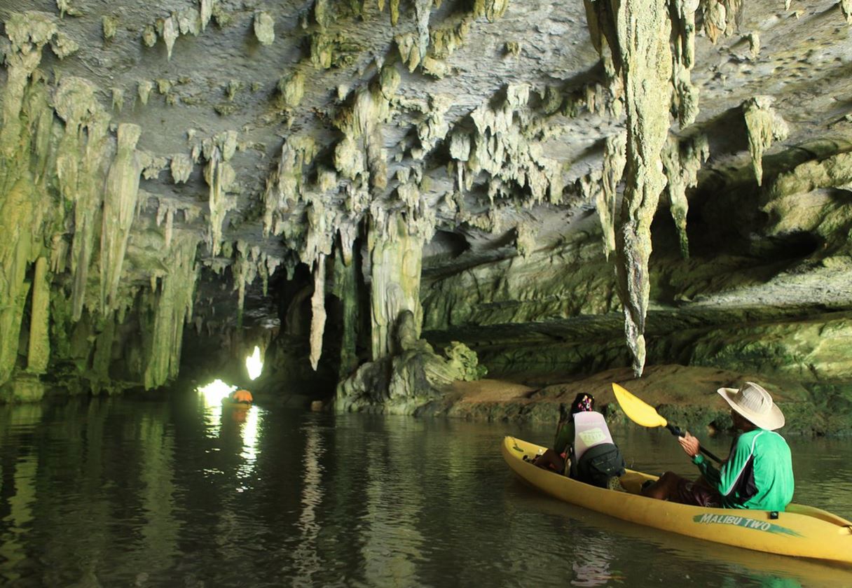อันดับ 1 เที่ยวกระบี่ พายเรือคายัค ชมภาพเขียนโบราณ ถ้ำผีหัวโต บ้านท่อบ่อ