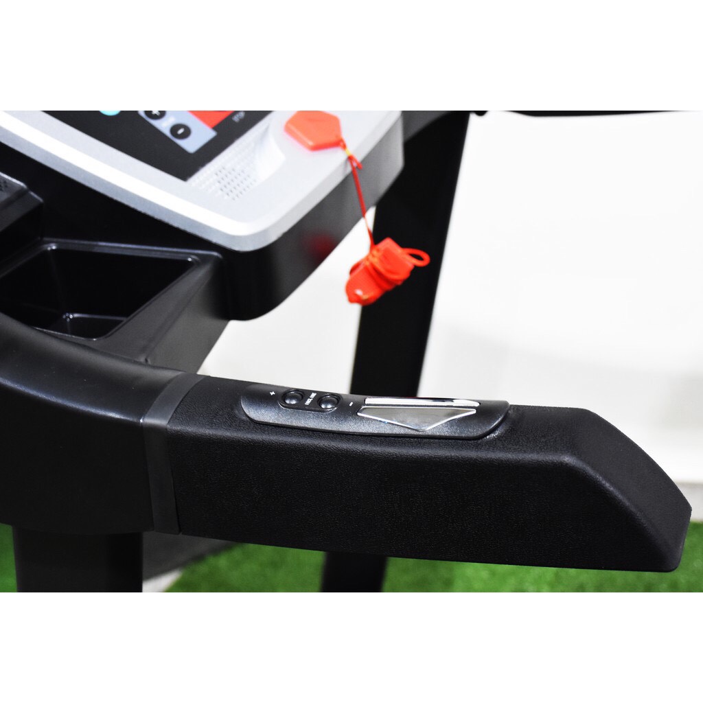 ลู่วิ่งไฟฟ้า WORLD MASTER รุ่น AT3