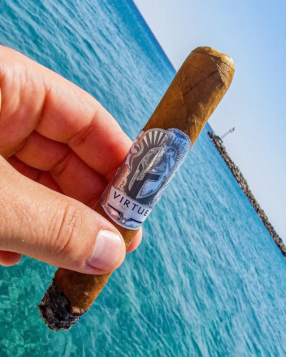 Man O' War Virtue Toro "6x50"