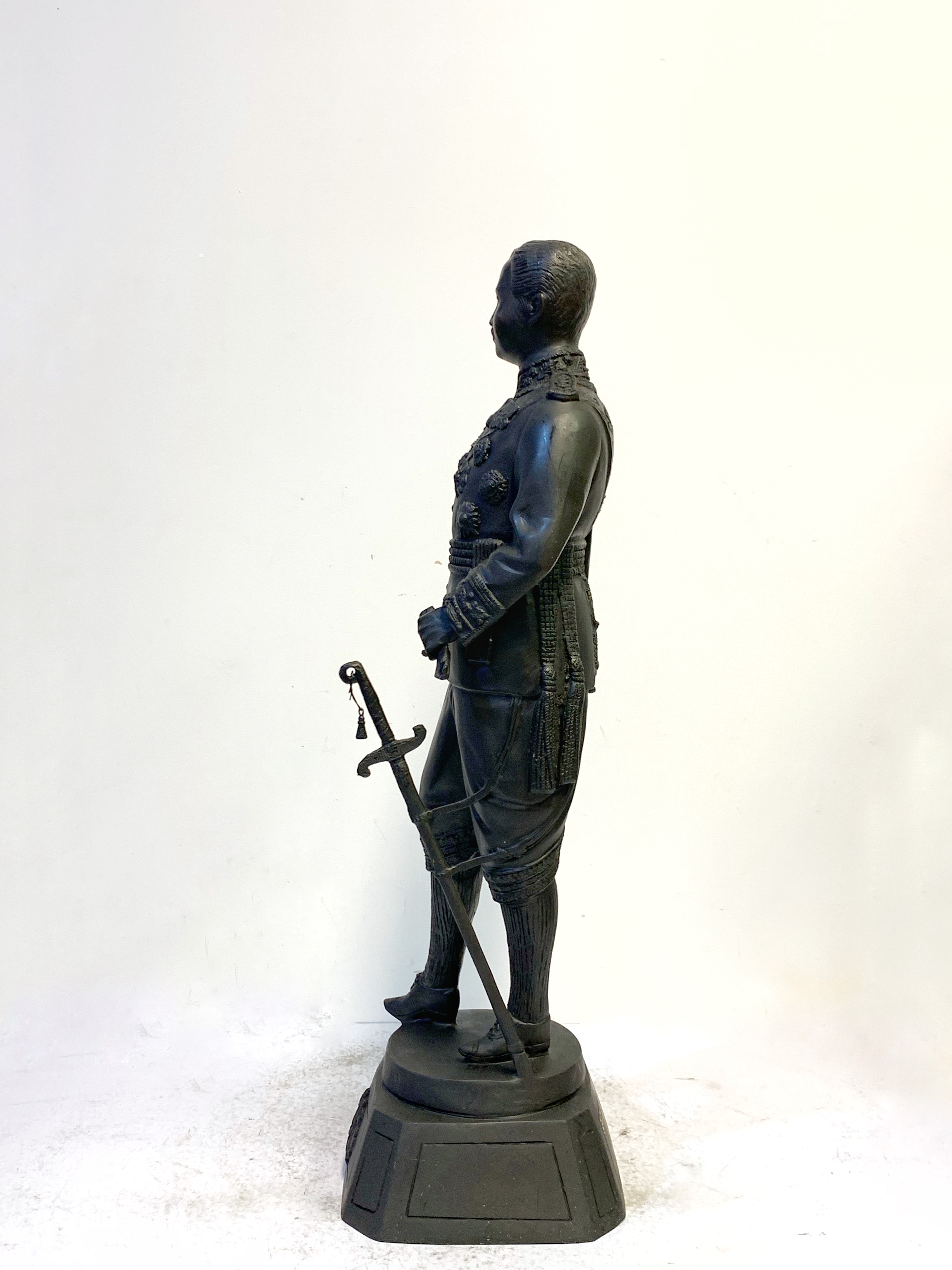 รัชกาลที่ 5 หน้าตัก 12 นิ้ว