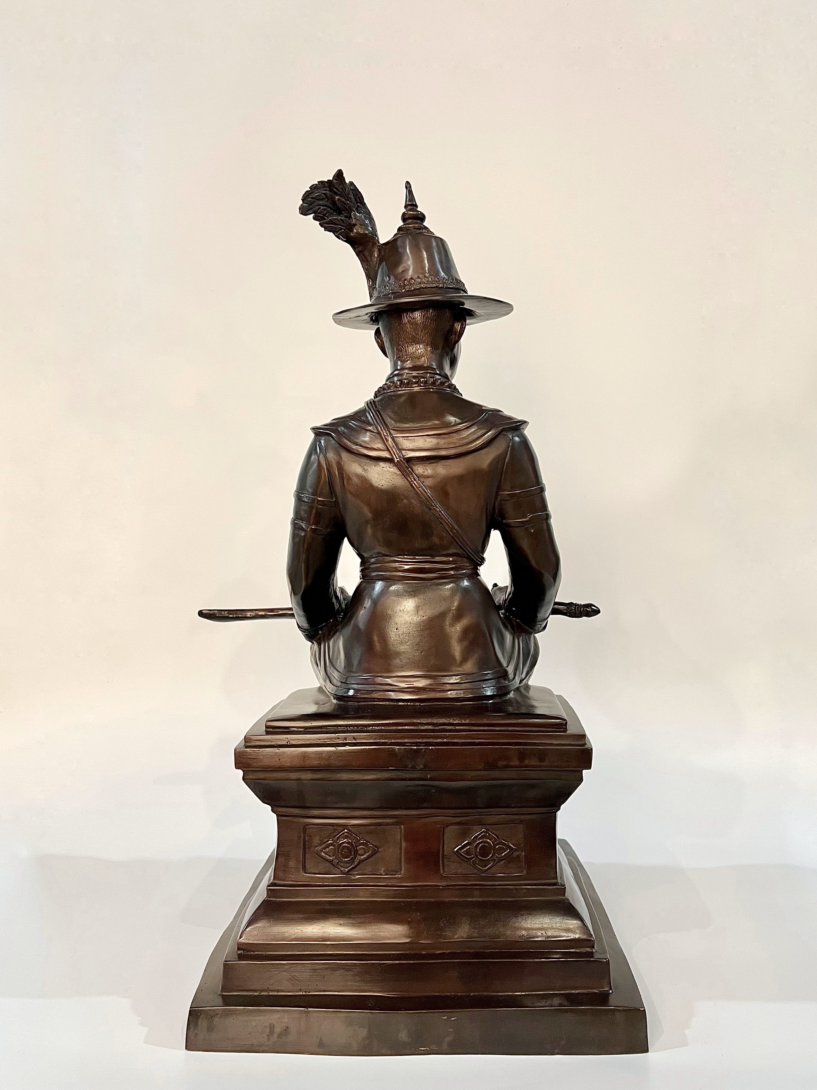 สมเด็จพระเจ้าตากสินมหาราช นั่งบัลลังก์ หน้าตัก 14 นิ้ว