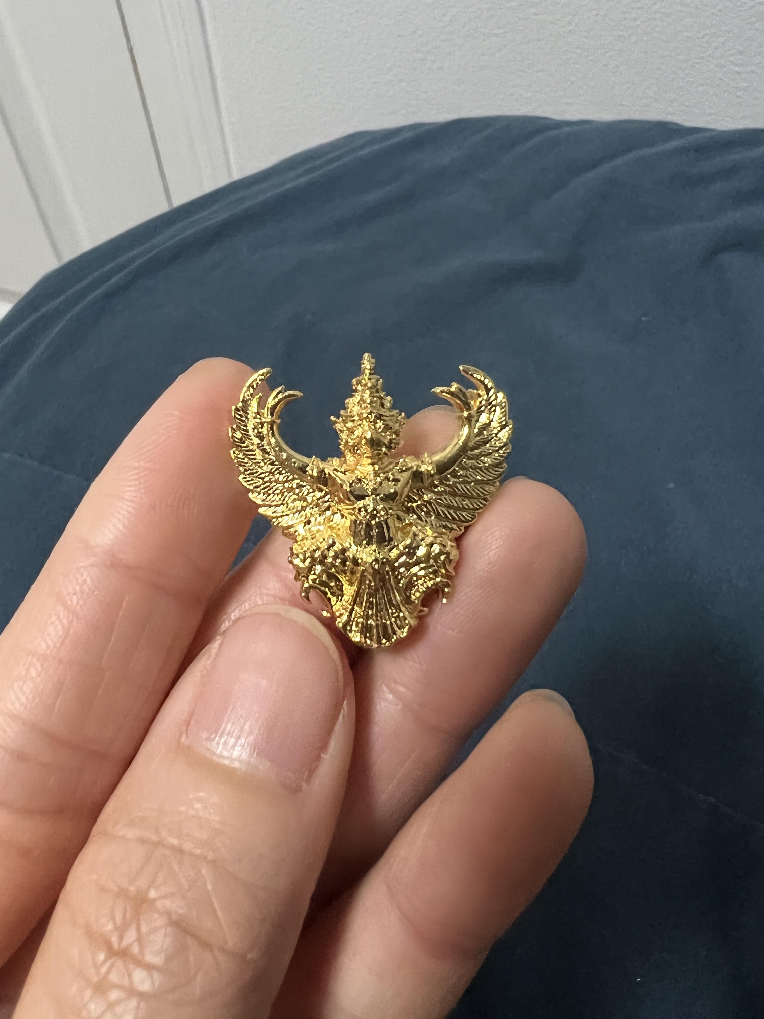 พญาครุฑ รุ่น 9หน้ามหาเศรษฐี (พิมพ์ใหญ่)