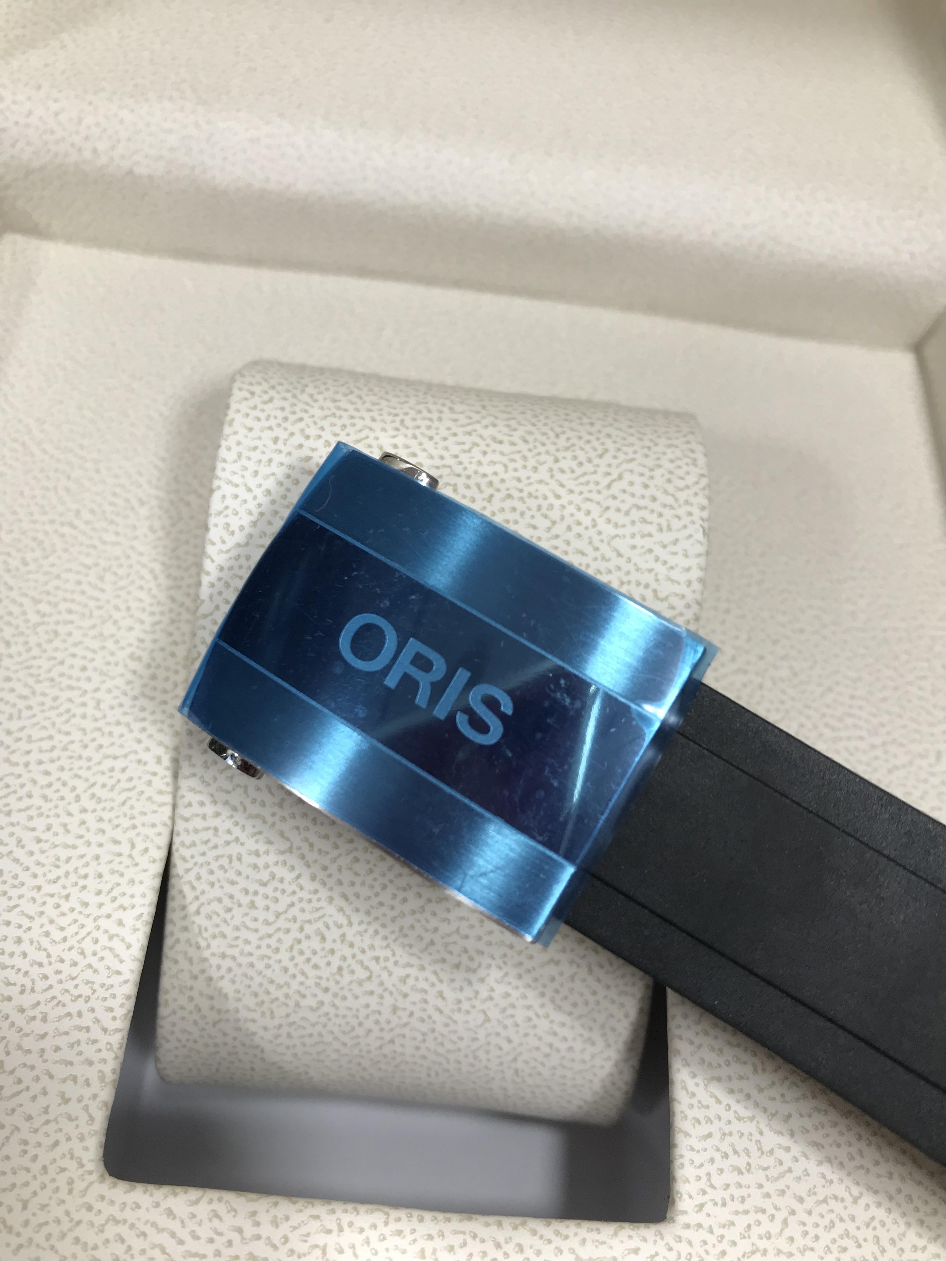 Oris Aquis Black Whale Limited Edition (5A)