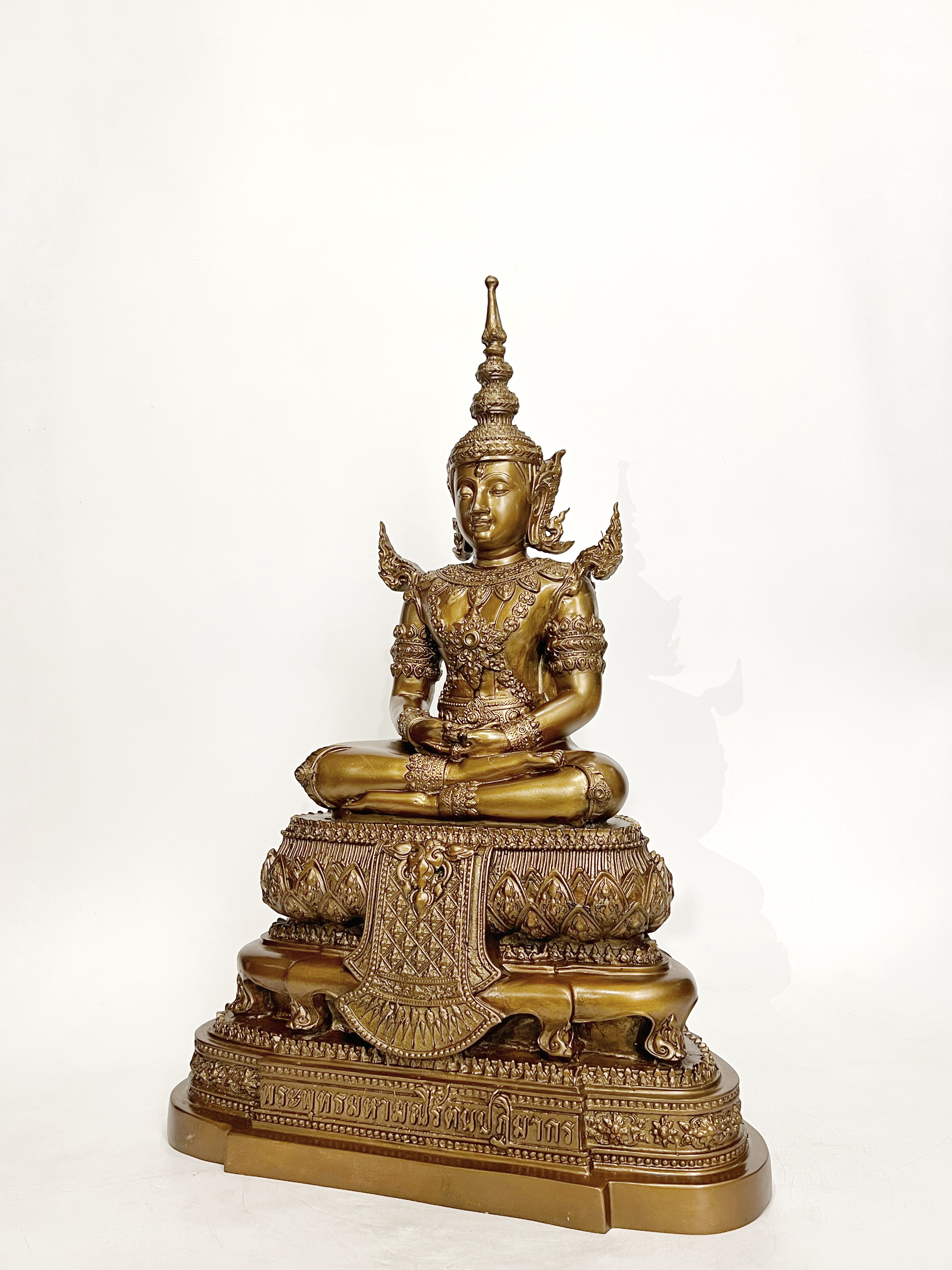 พระแก้วมรกต ทรงเครื่องฤดูร้อน หน้าตัก 9 นิ้ว