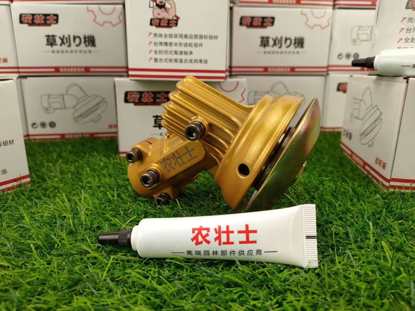 จาระบีใส่หัวเกียร์ เครื่องตัดหญ้า หลอดเล็ก 15 กรัม