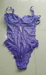 ชุดนอนไม่ได้นอน ชุดนอนซีทรู ลูกไม้วันพีท เจาะกลางชุด ขาเว้าสูง สีม่วงสวย