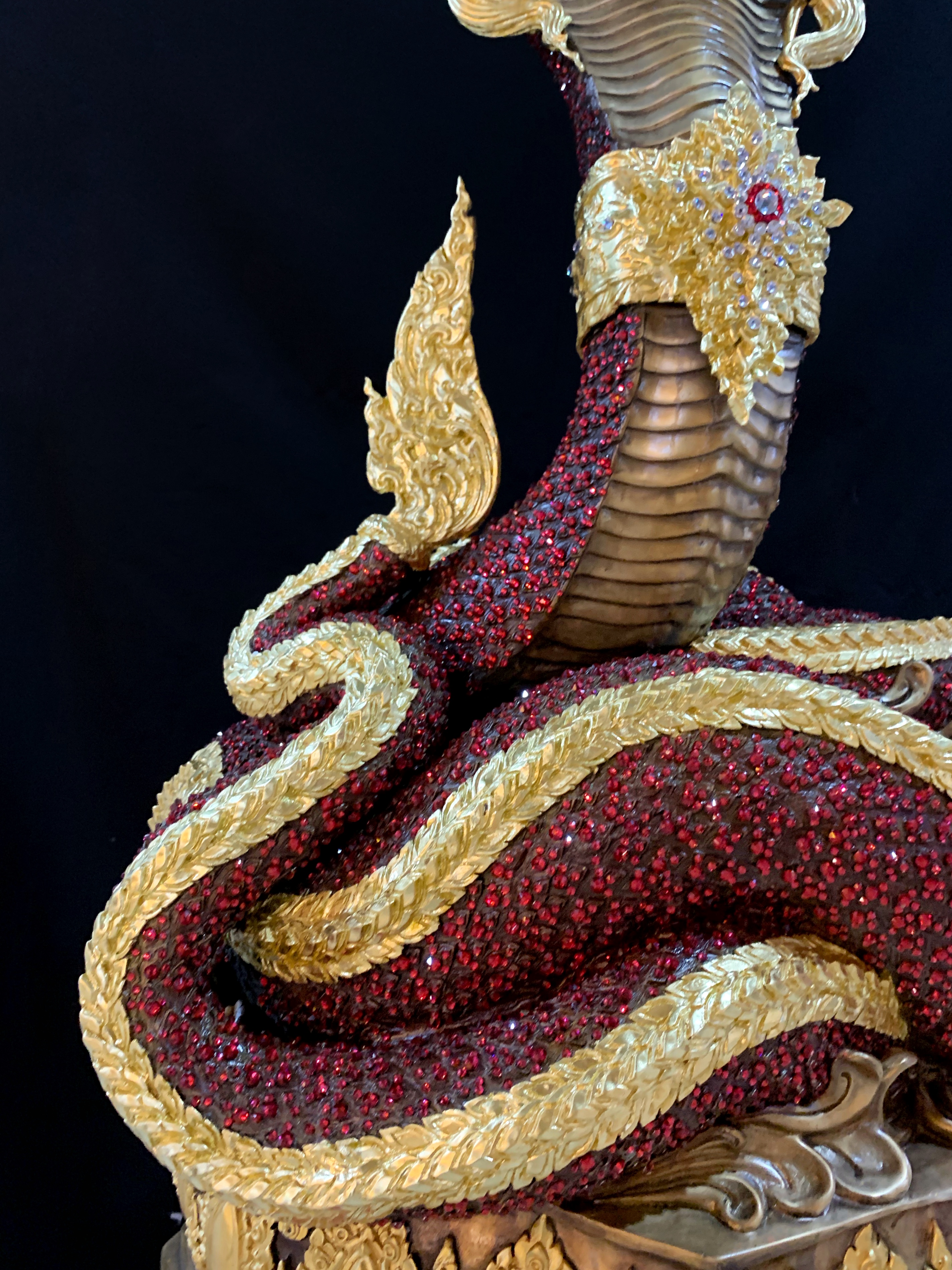 พญานาค สูง 159 cm.