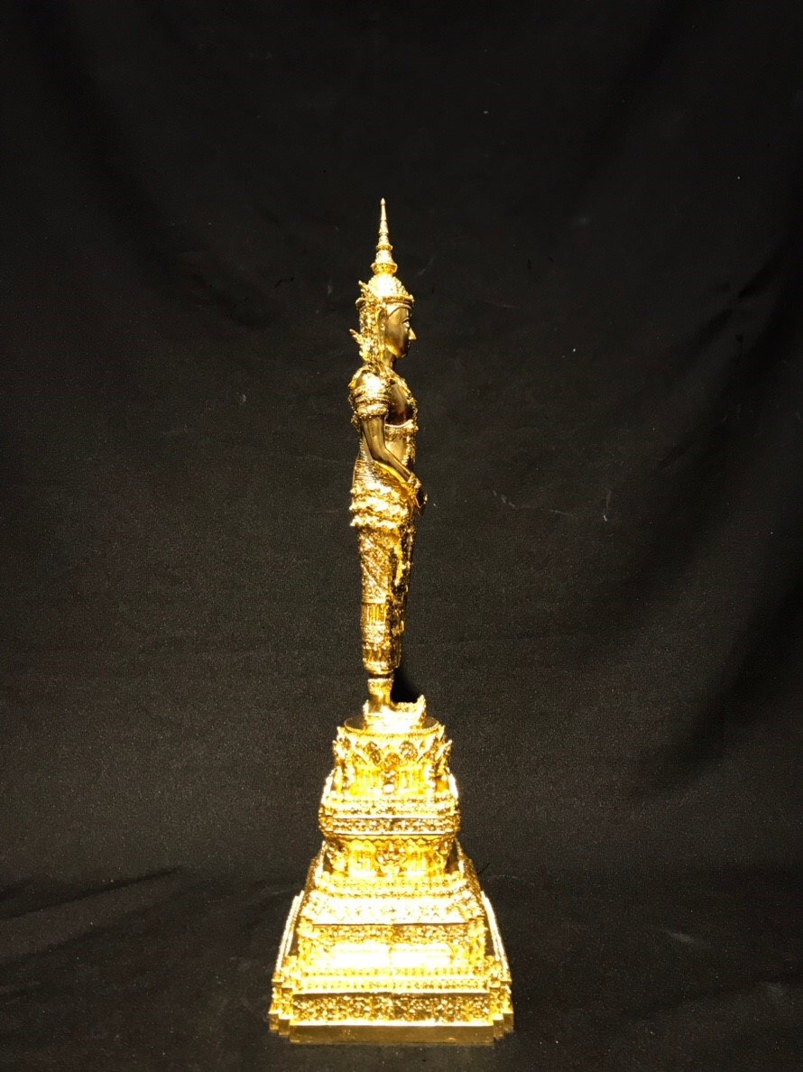 พระพุทธรูปปางถวายเนตร ทรงเครื่องจักพรรดิ์ หน้าตัก 5 นิ้ว