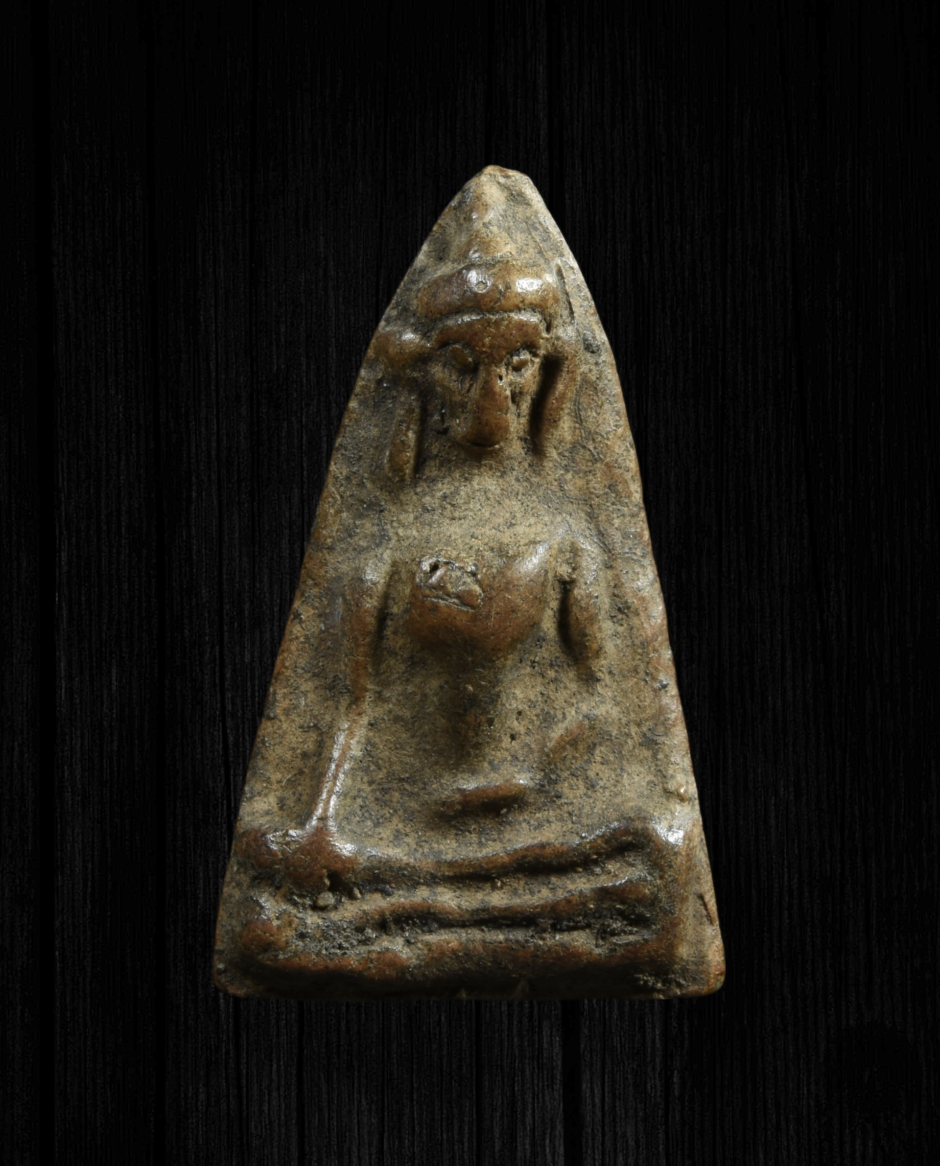 พระผงสุพรรณ เนื้อดิน