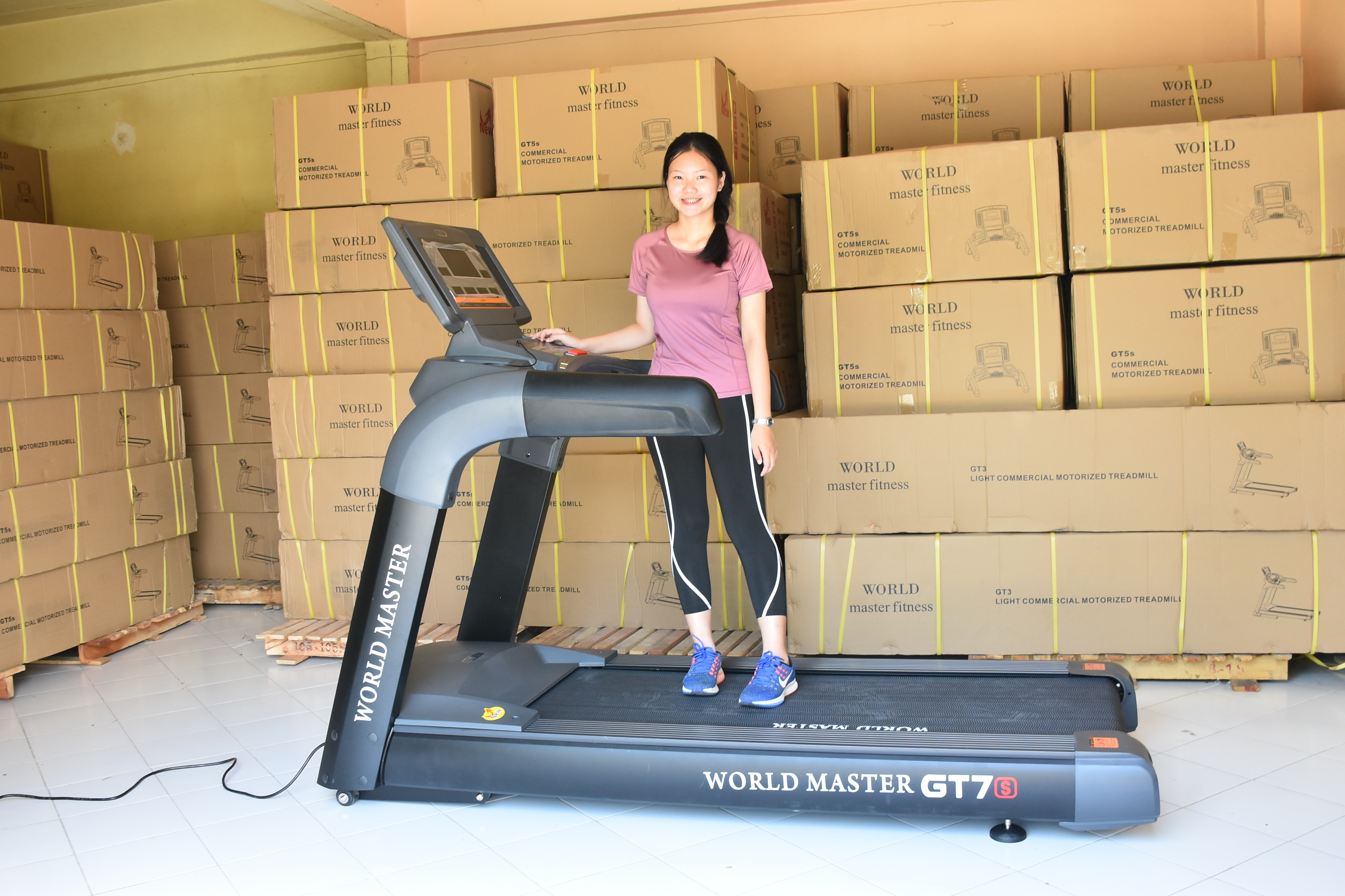 ลู่วิ่งไฟฟ้า World master fitness รุ่นGT7 5.0แรงม้า