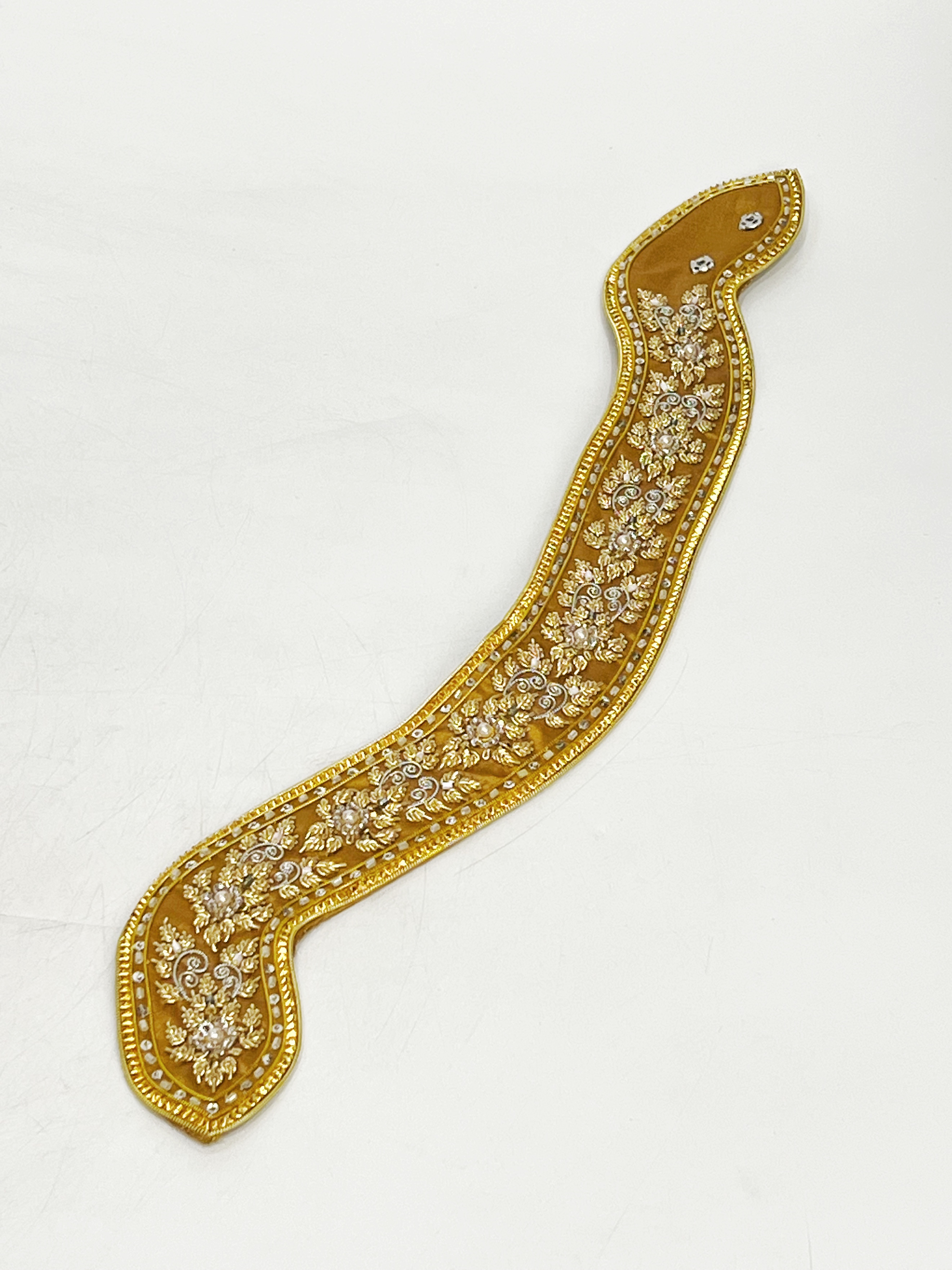 สังฆาฏิปักดิ้นทอง สำหรับพระพุทธรูปขนาดหน้าตัก 9 นิ้ว